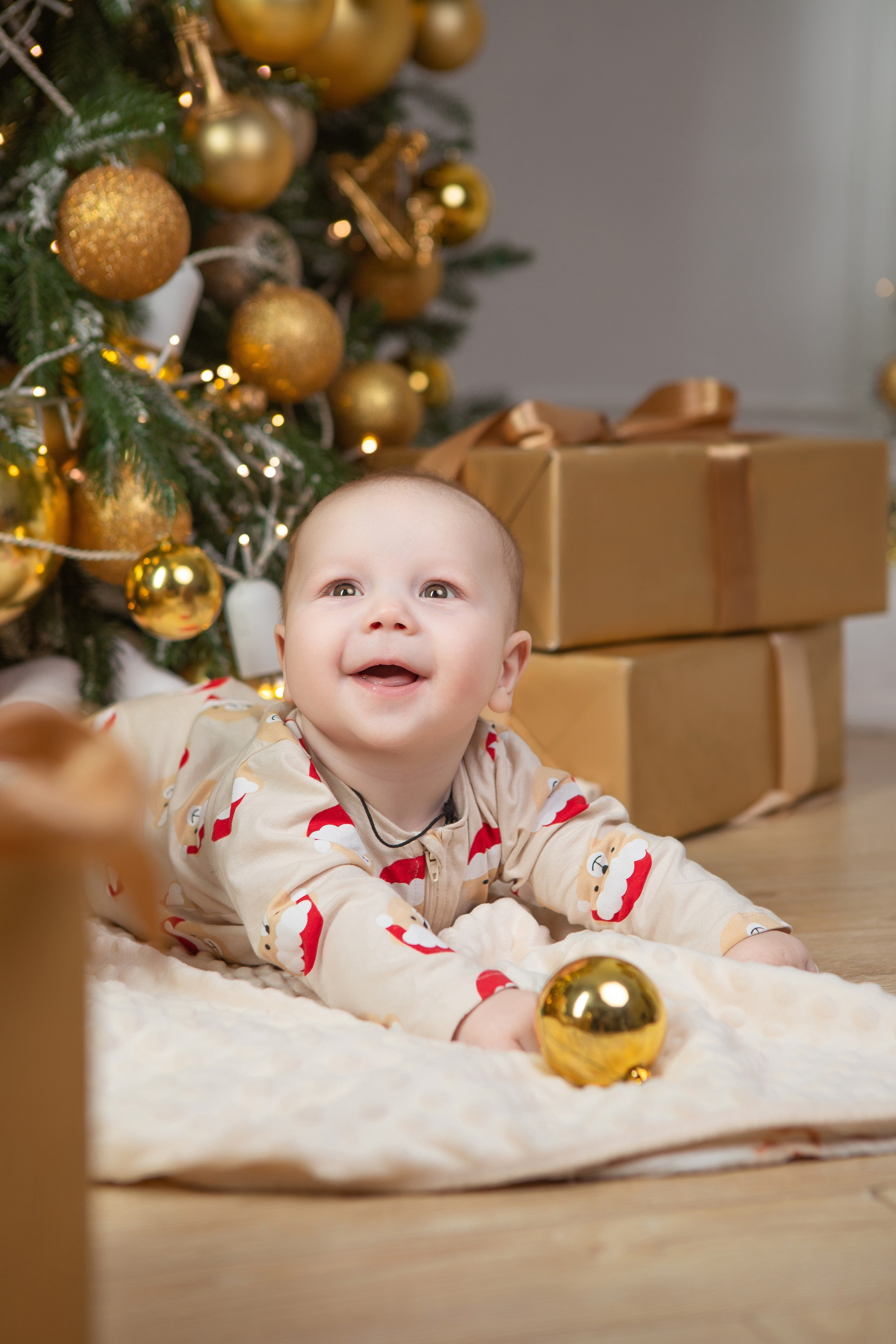 Новогодняя фотосессия в Москве с ребенком идеи. Профессиональная фотосессия на Новый год в Москве.