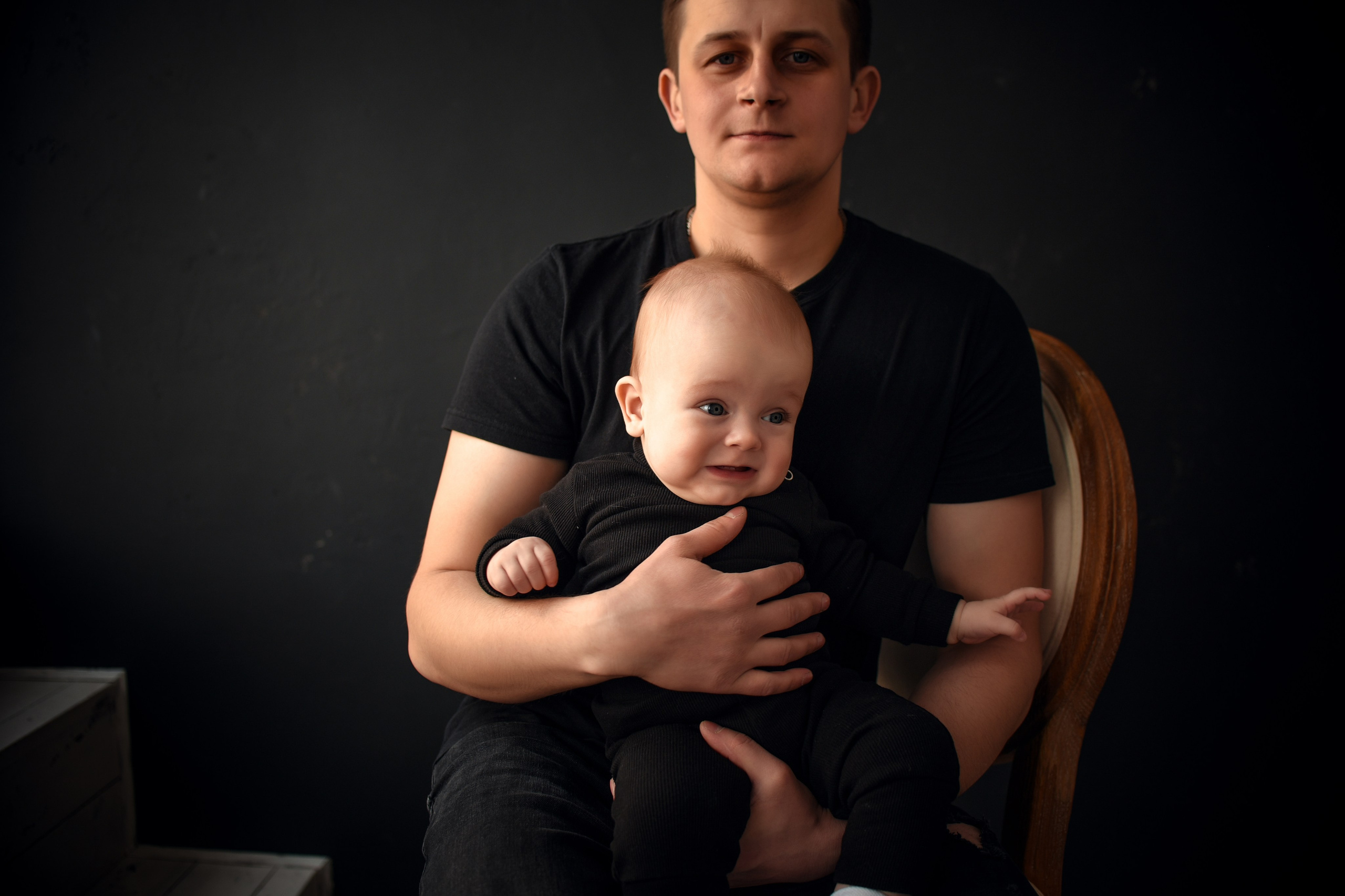 Семейная студийная фотосессия 3. Свадебный, семейный, детский, контент фотограф в Омске Максим Ильин