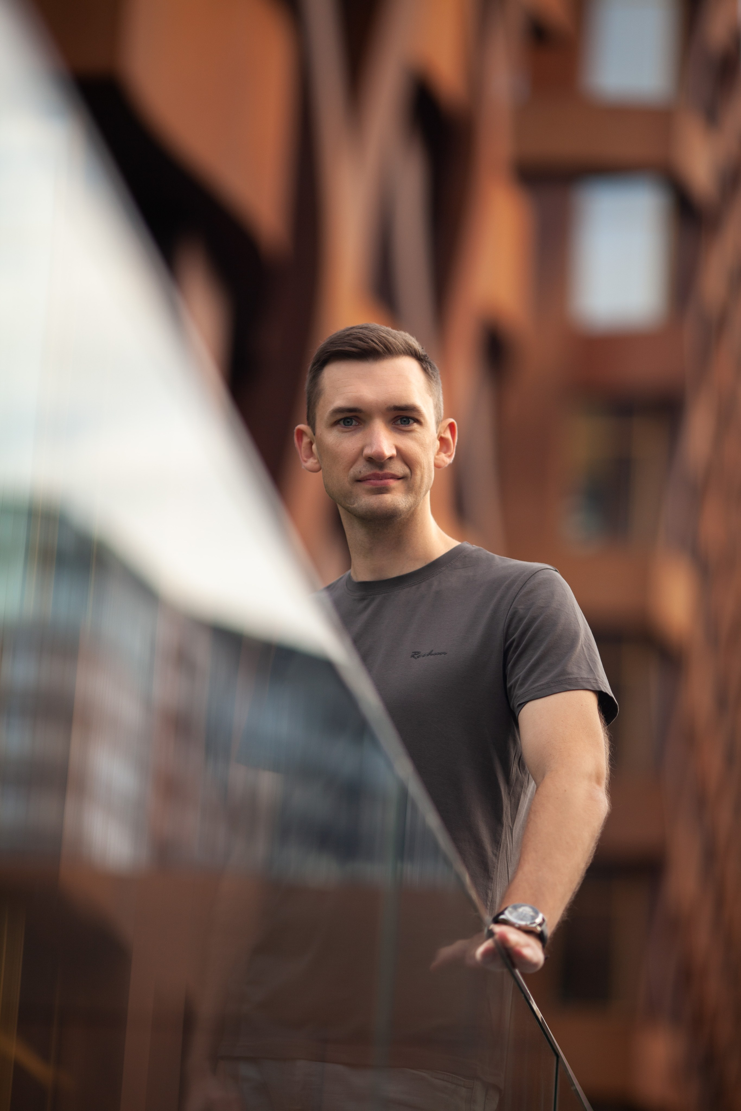 Дмитрий Ященков. Двойняшки-фотографы Анна и Анастасия в Санкт-Петербурге