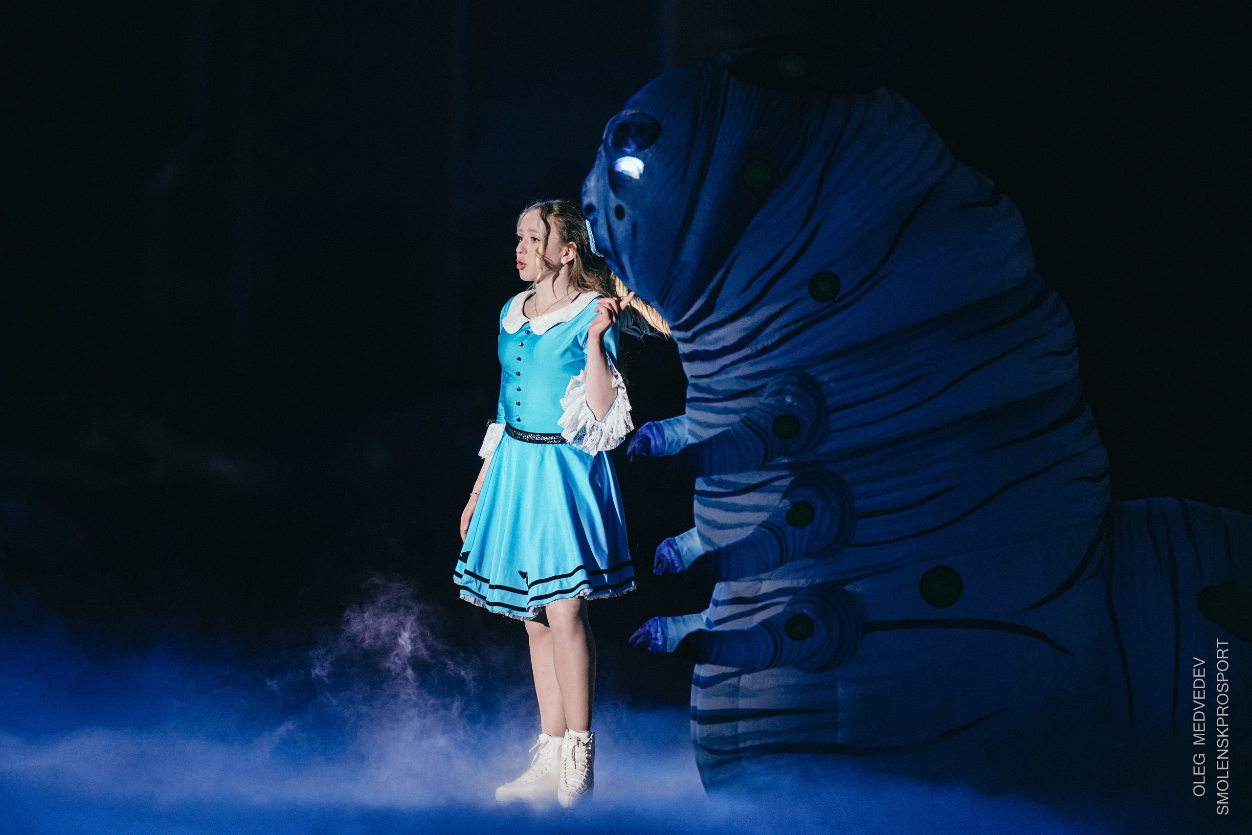 Алиса в стране чудес шоу на льду. Спортивный фотограф Олег Медведев | prosport67 | Смоленск