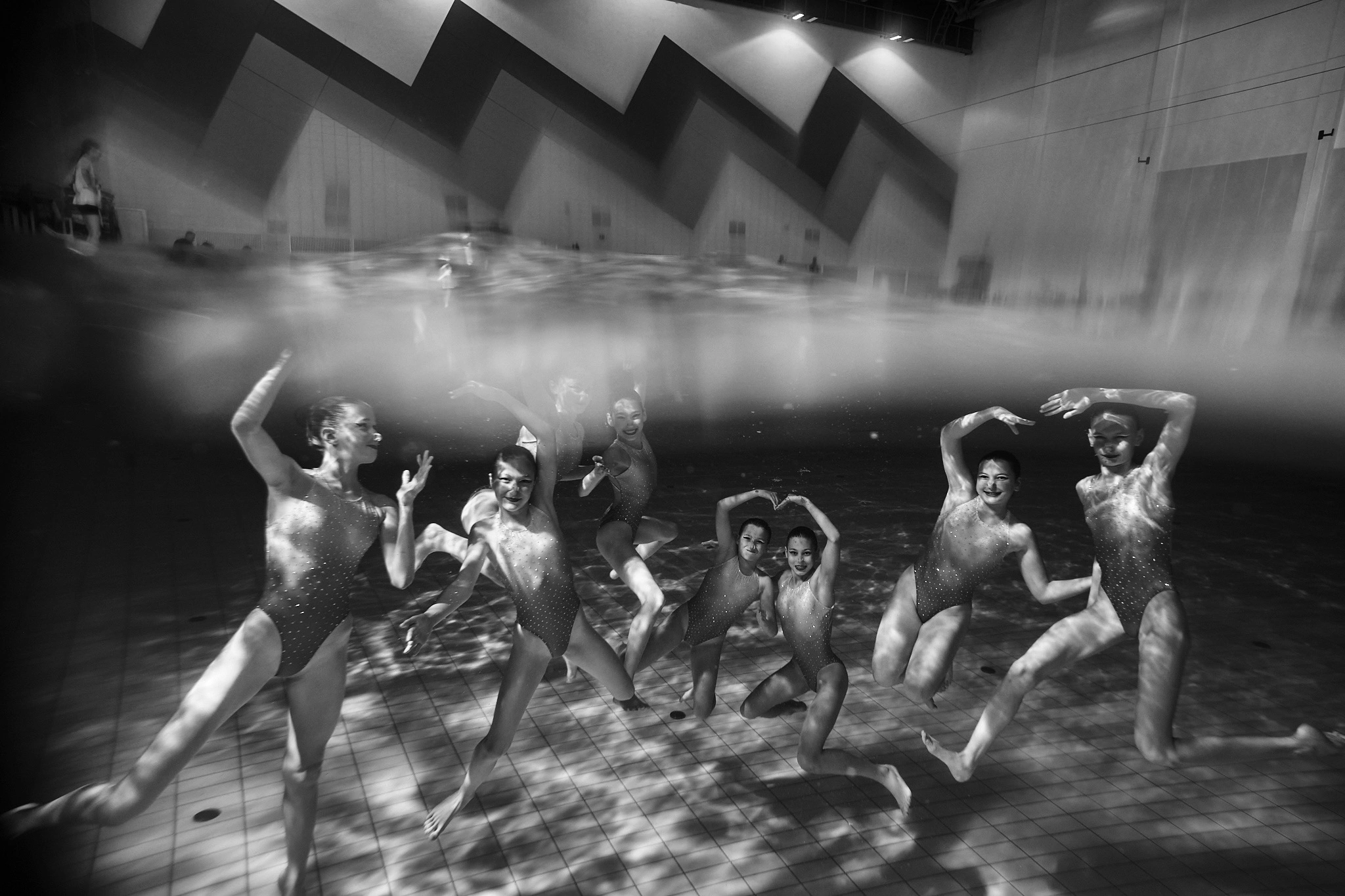 Подводная Фотосессия для команды синхронного плавания. Профессиональный фотограф в Москве — Максим Дьяконов