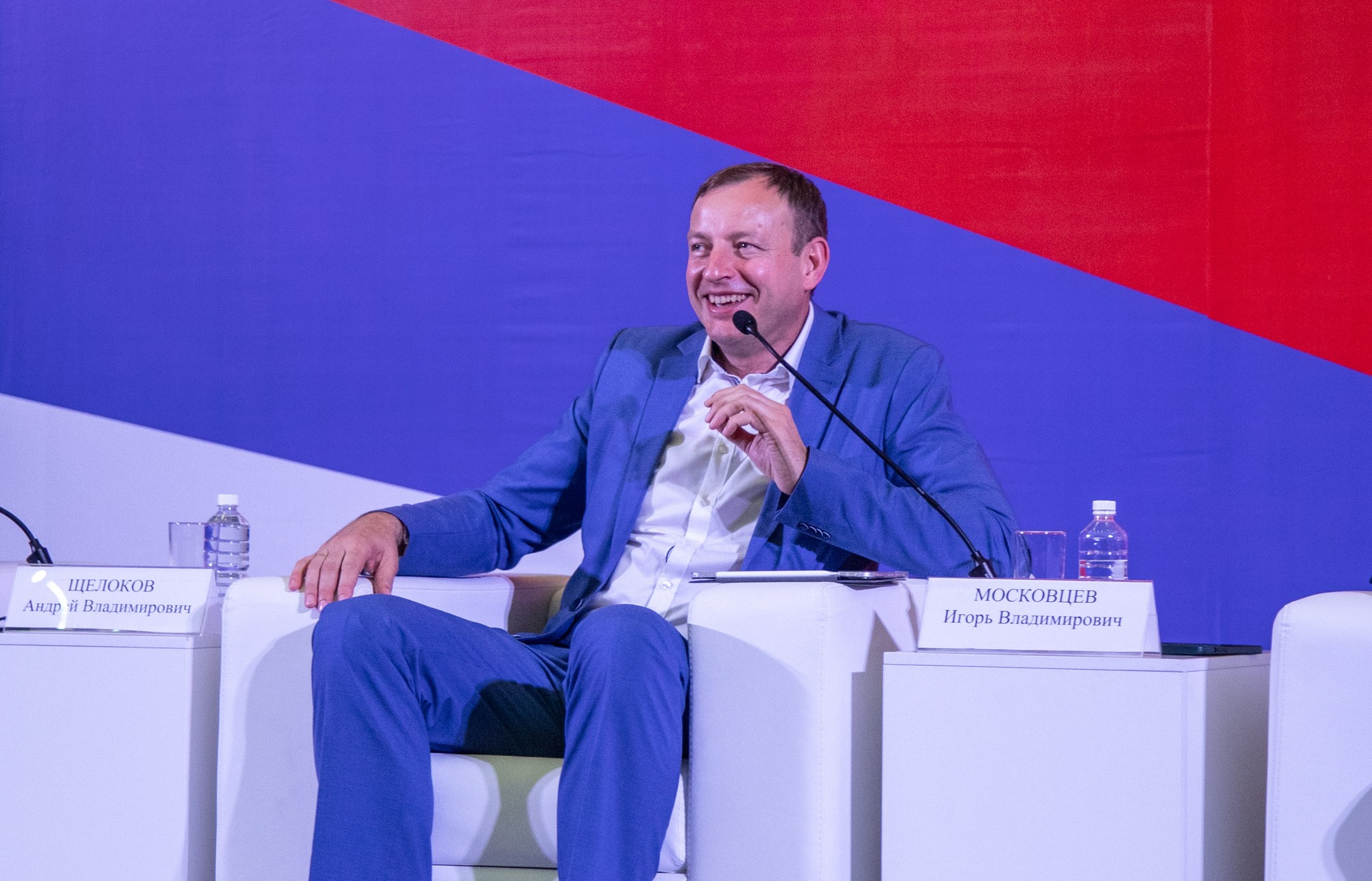 Первый фестиваль Движения Первых в Краснодаре. Репортажный, промышленный и маркетплейс-фотограф Дмитрий Чернат