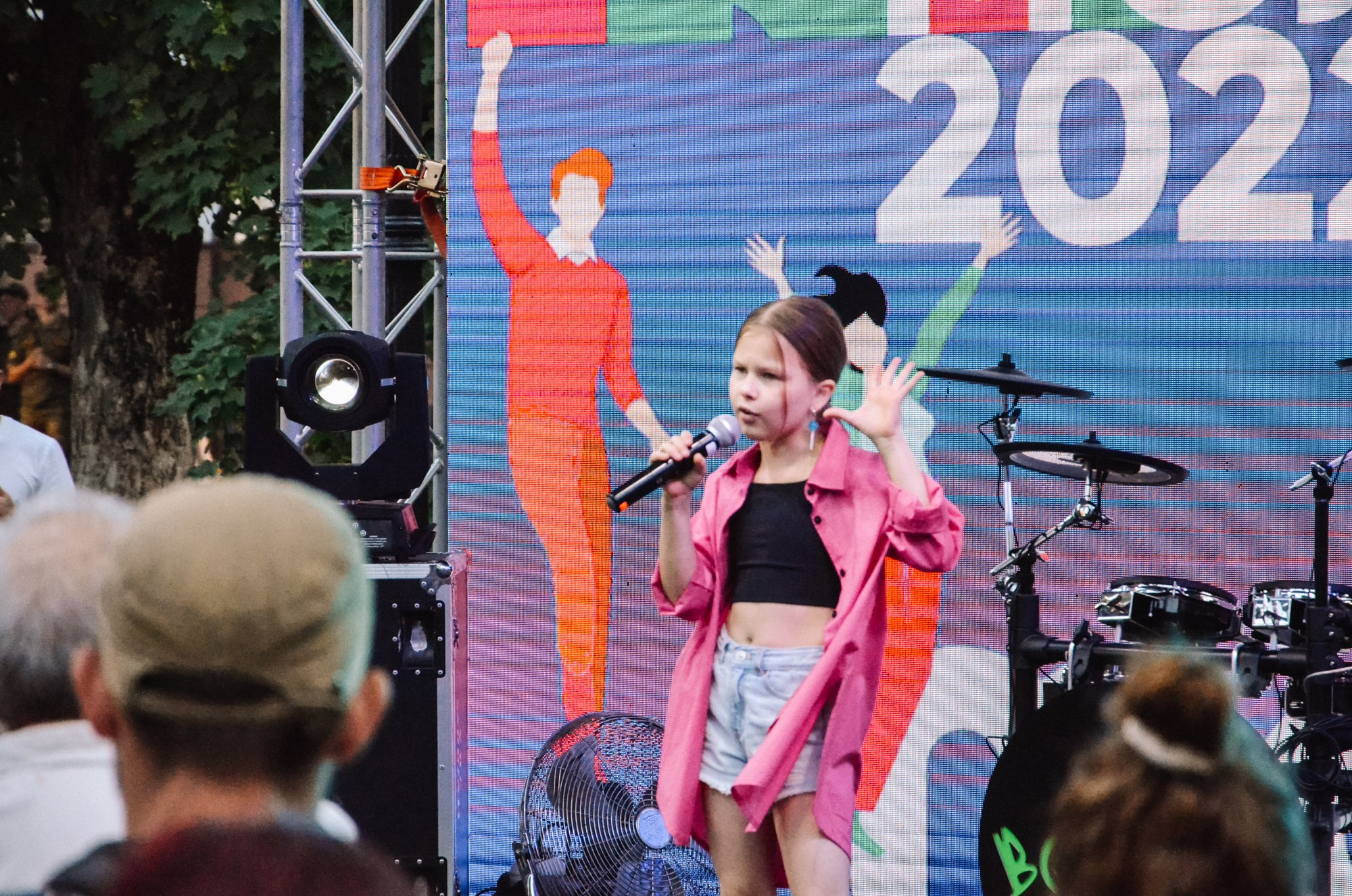 Концерт ко Дню молодёжи 2022. Репортажный, промышленный и маркетплейс-фотограф Дмитрий Чернат