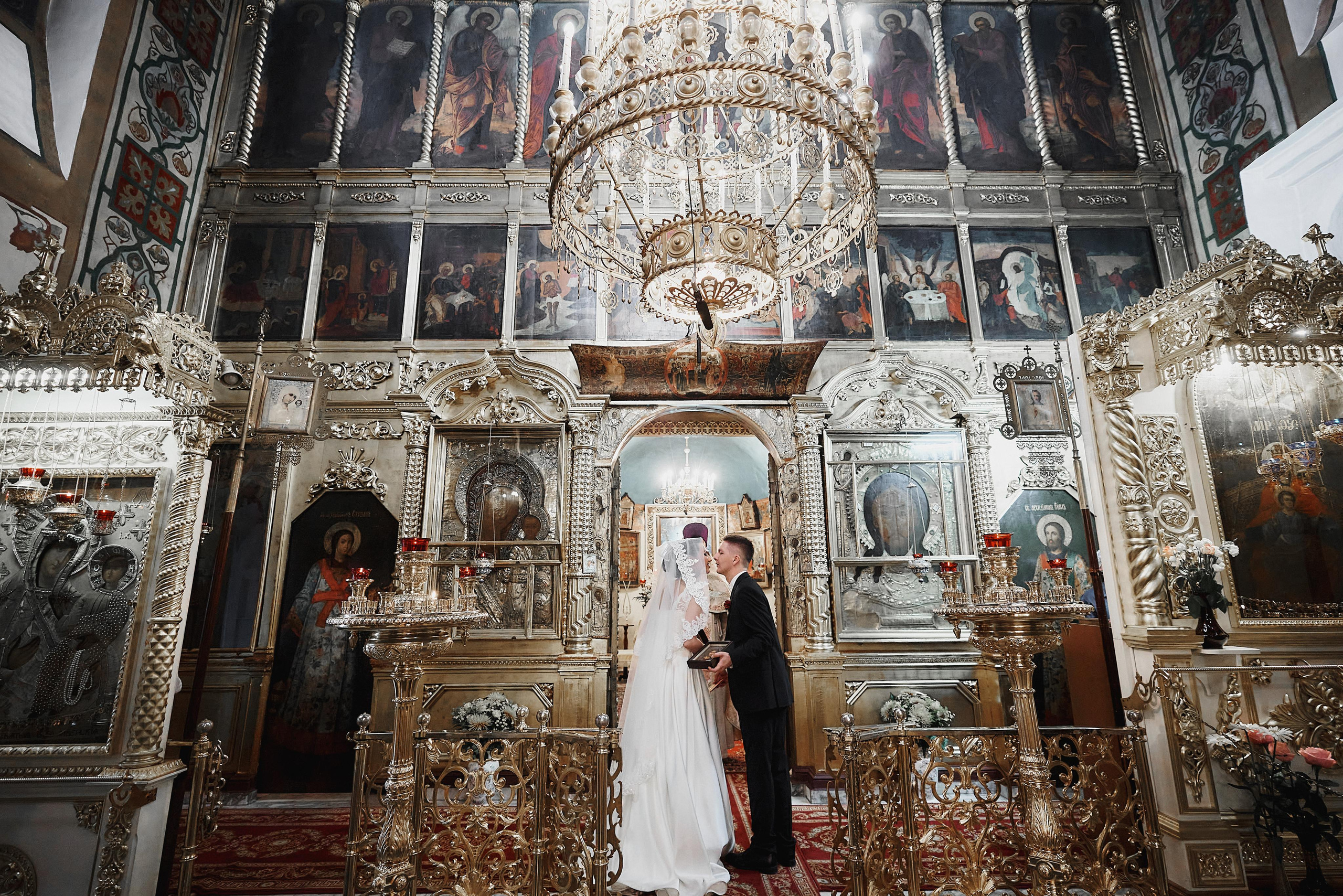 иконостас в  Храме Казанской Божией матери