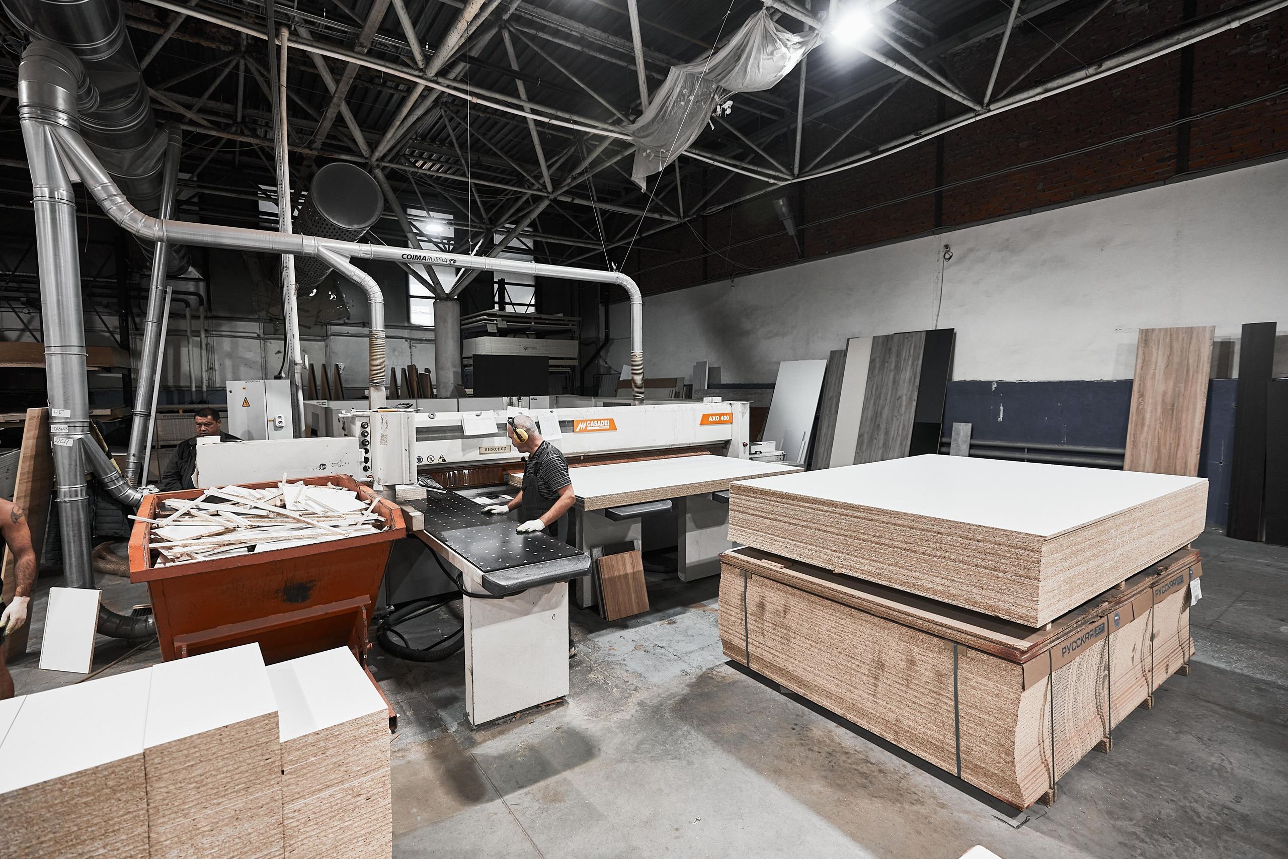 Фотосъемка производства мебельной фабрики. Фотограф Евгений Опарин