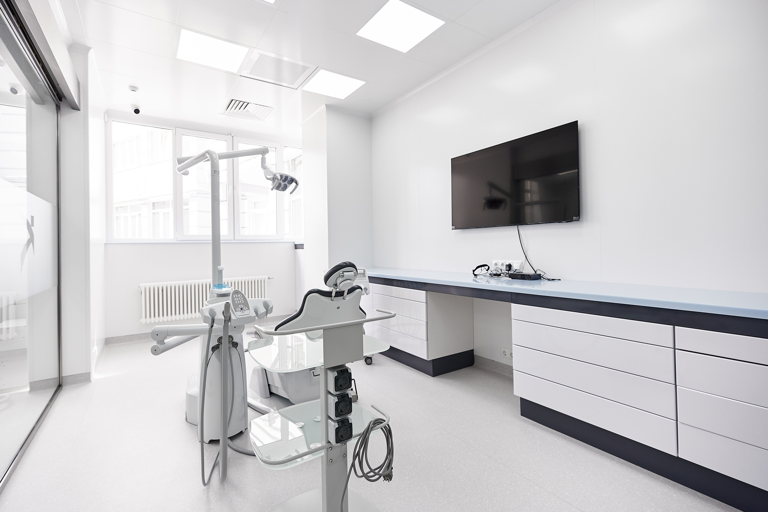 Центр стоматологии и имплантологии Кузнецова. Фотограф Евгений Опарин