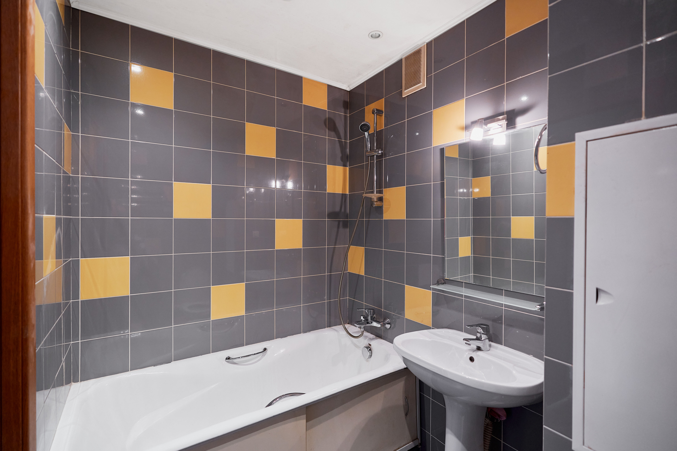 Фотосъемка интерьера квартиры для продажи. Фотограф Евгений Опарин