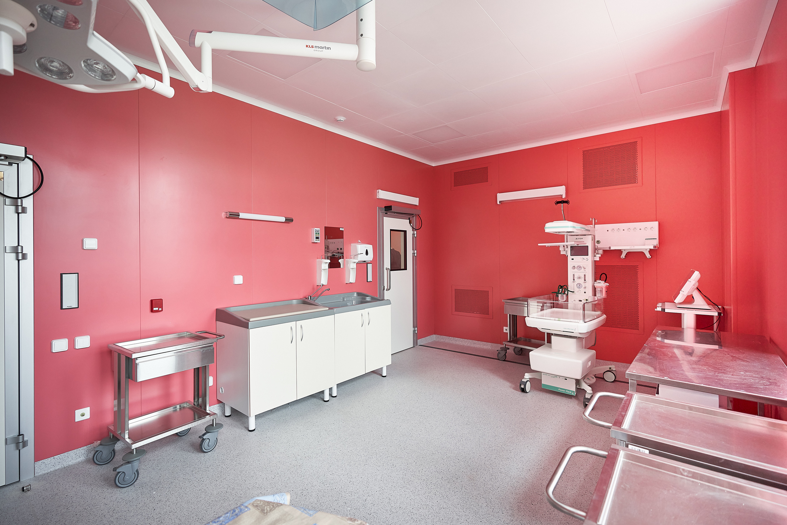 Родильный дом медцентра в Коммунарке. Фотограф Евгений Опарин