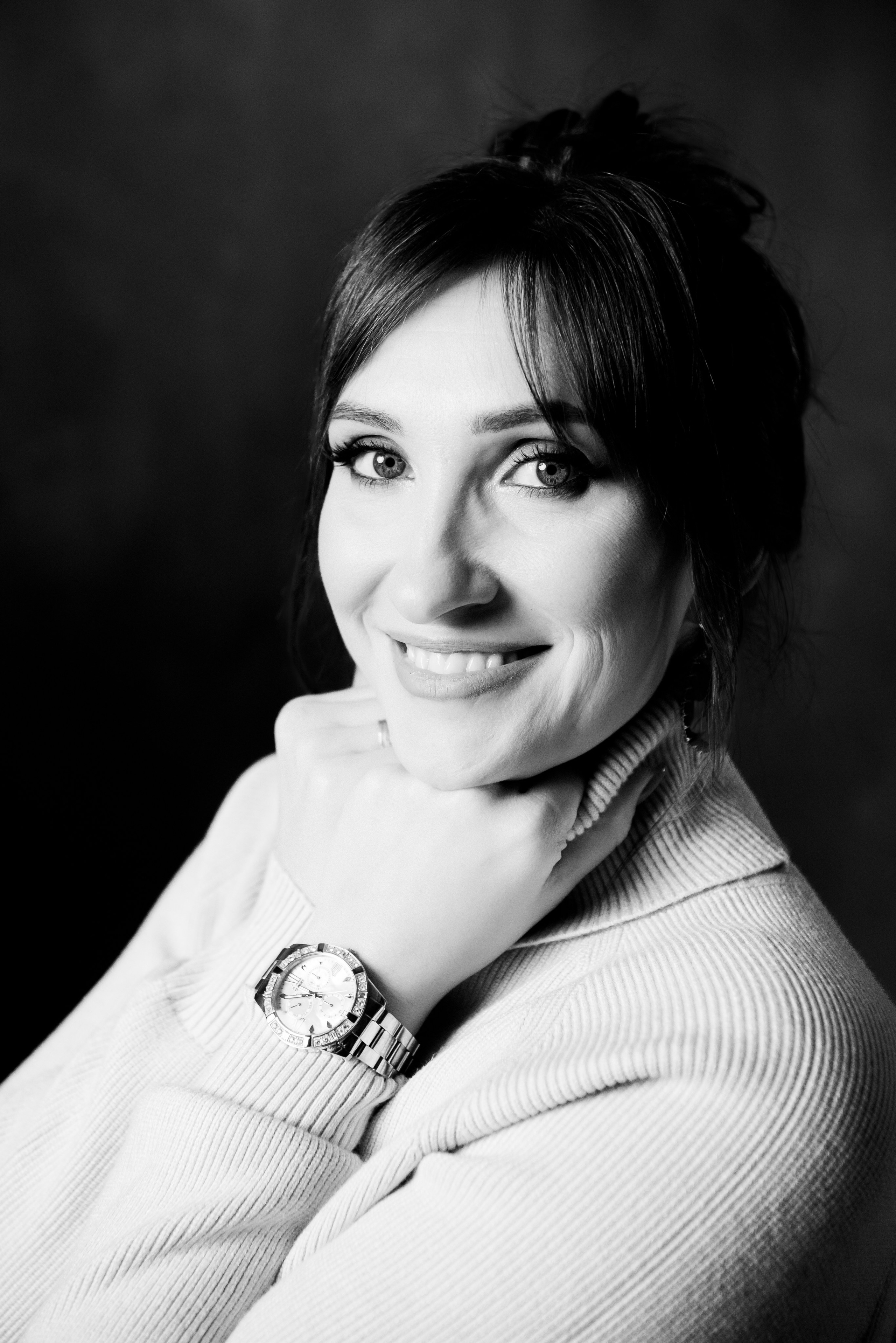 Индивидуальная фотосессия для девушки в студии Волгоград. Фотограф в Волгограде и Волжском Александр Горбань