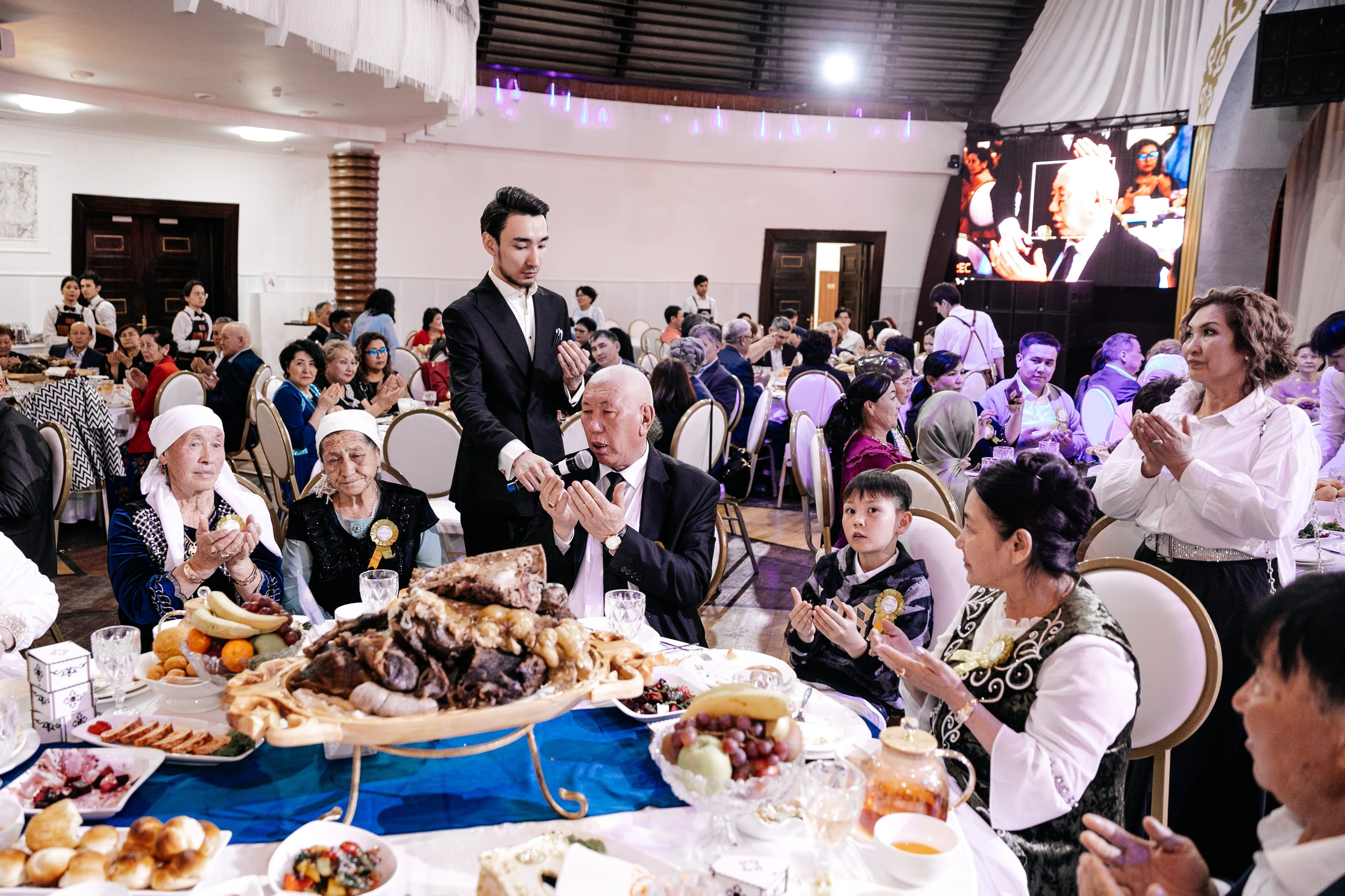 Свадебный банкет Абылайхан и Меруерт. Akkanatart.kz