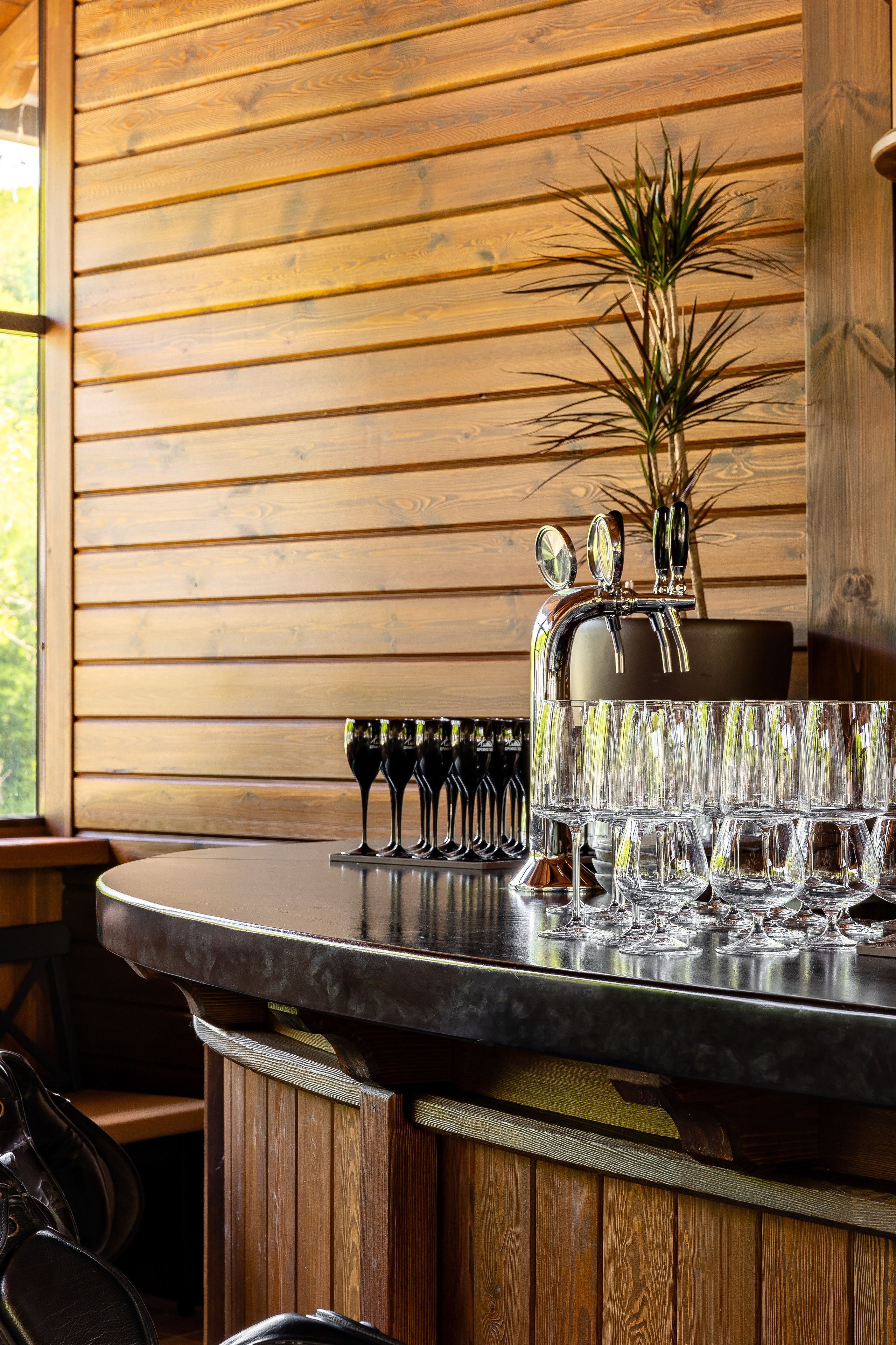 Парк-отель «Орлиное гнездо». Бар «Подкова». п. Горячий Ключ. Интерьерный фотограф в Краснодарском крае Светлана Шурлова