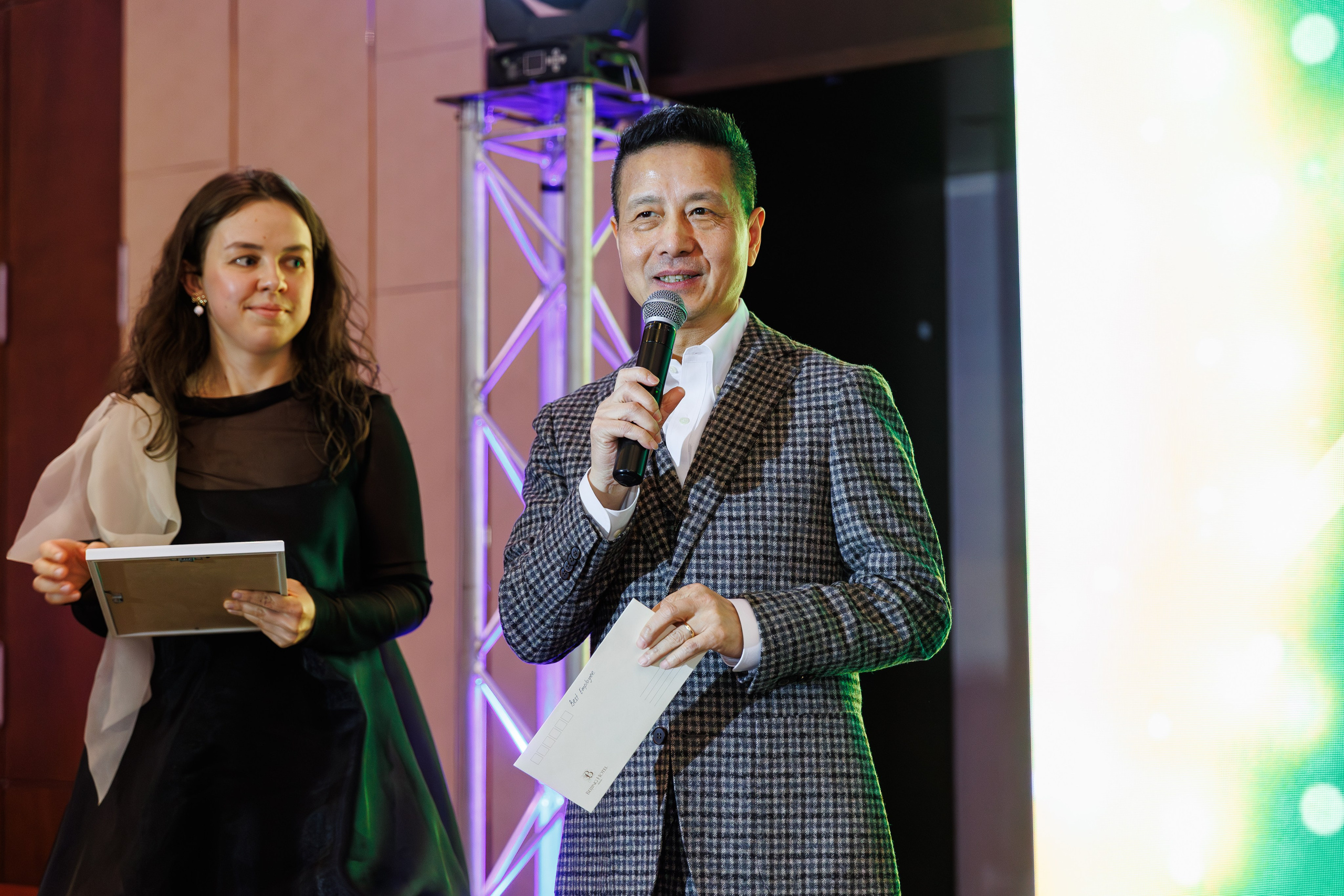 Новогодний корпоратив Отеля «Пекин». Репортажный фотограф Минск ❘ Костецкий Илья ❘ Беларусь