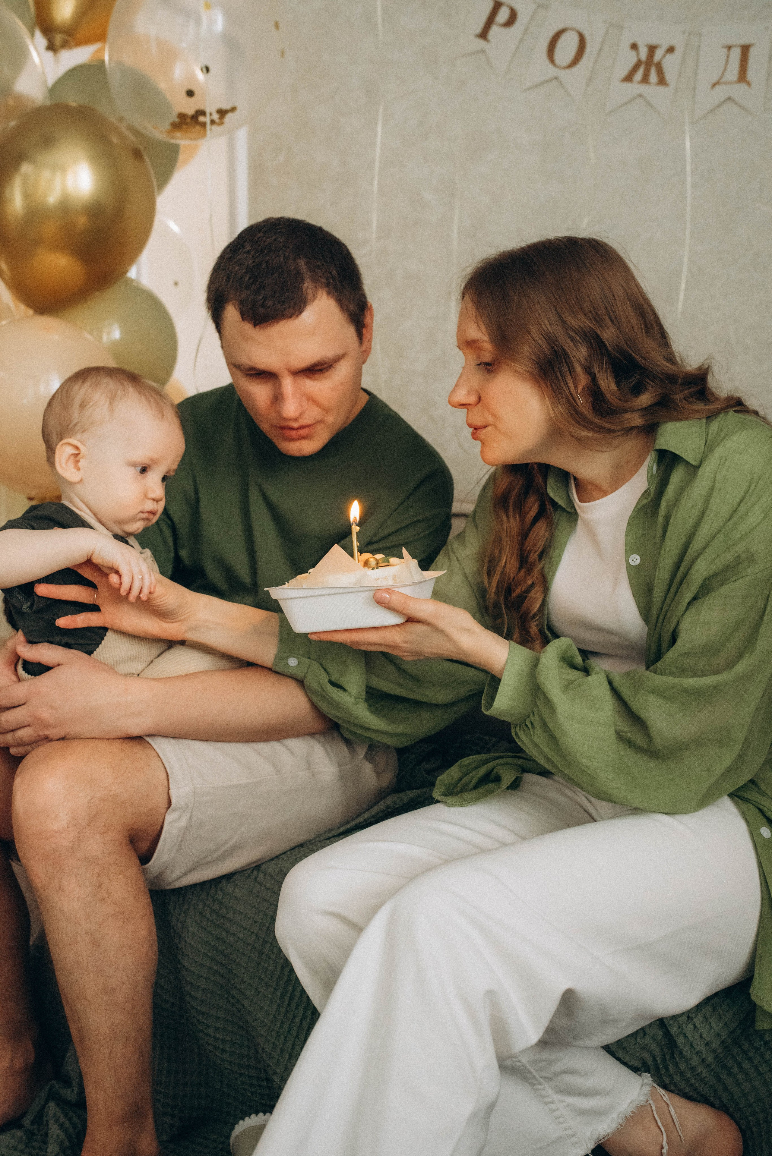 Семейная фотосессия ко дню рождения малыша. Семейный фотограф в Железнодорожном Масаева Елена