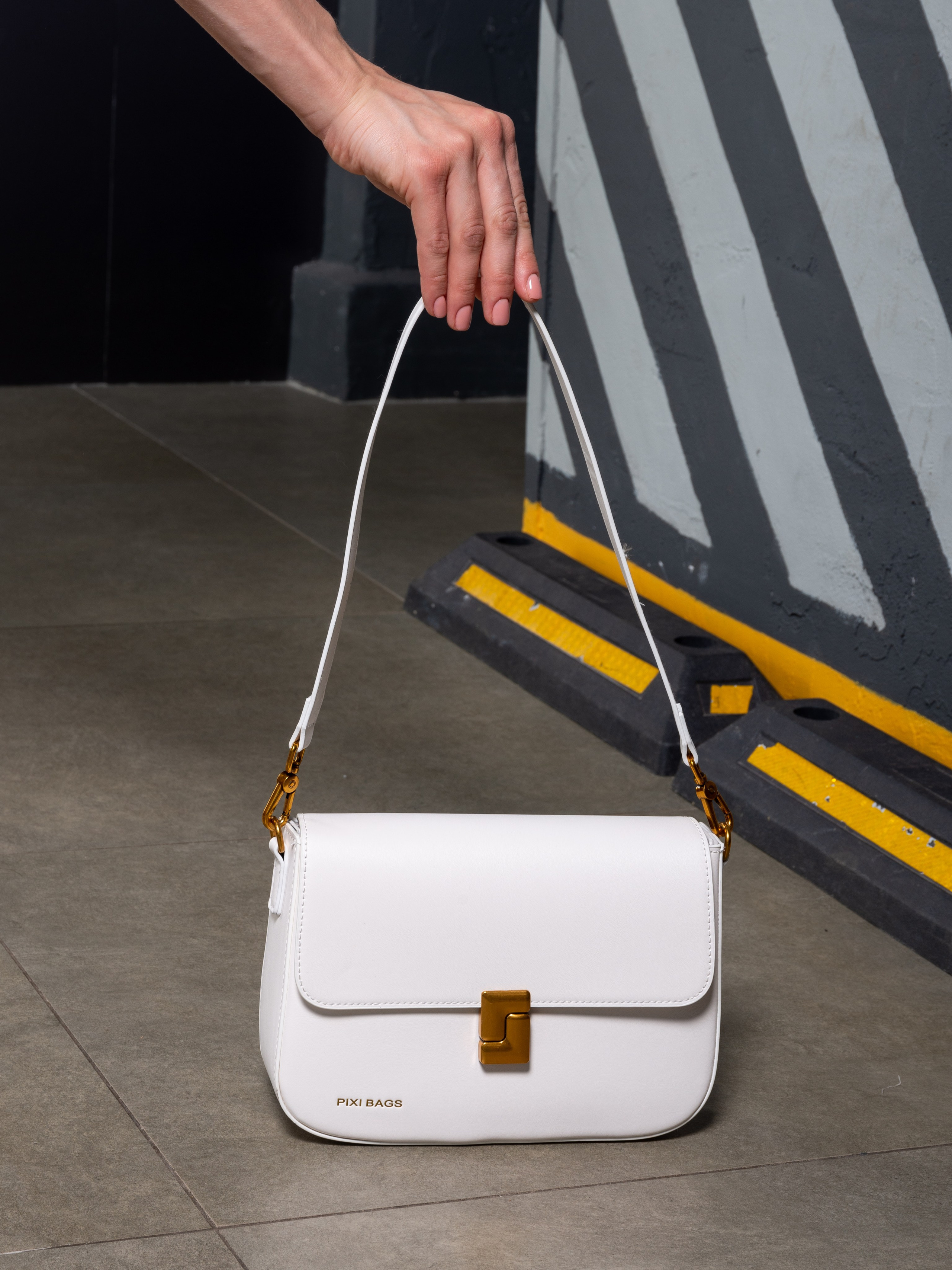 Съемка сумок в интерьере. АРХИ STYLE