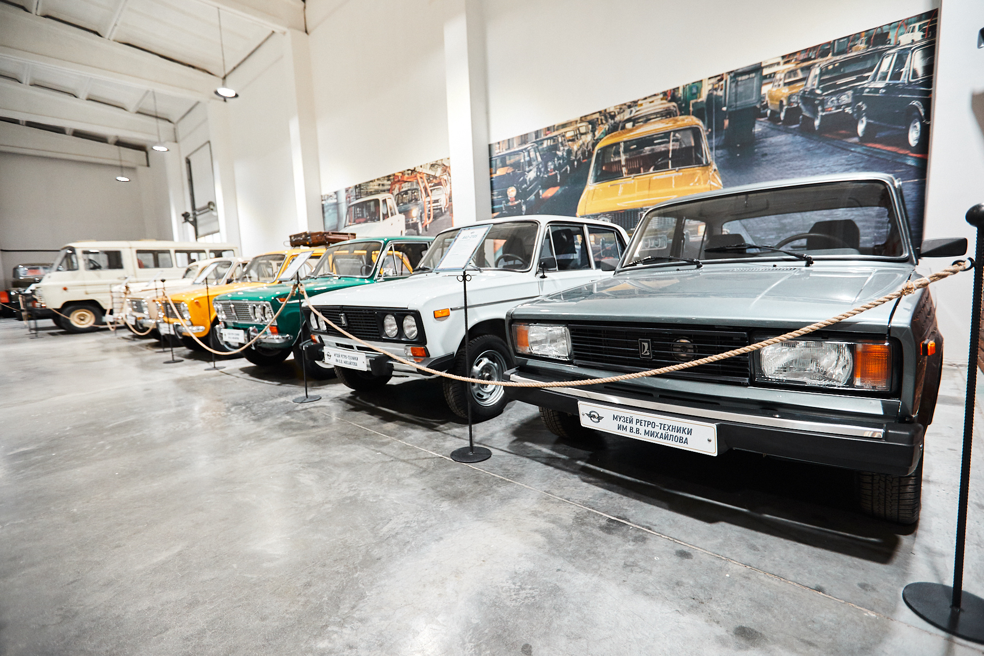 Музей ретро техники. Бизнес портрет Аэросъемка Интерьерная съемка Тюмень