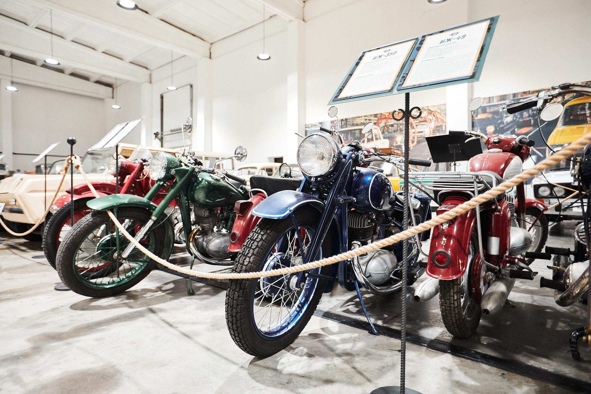 Музей ретро техники. Бизнес портрет Аэросъемка Интерьерная съемка Тюмень