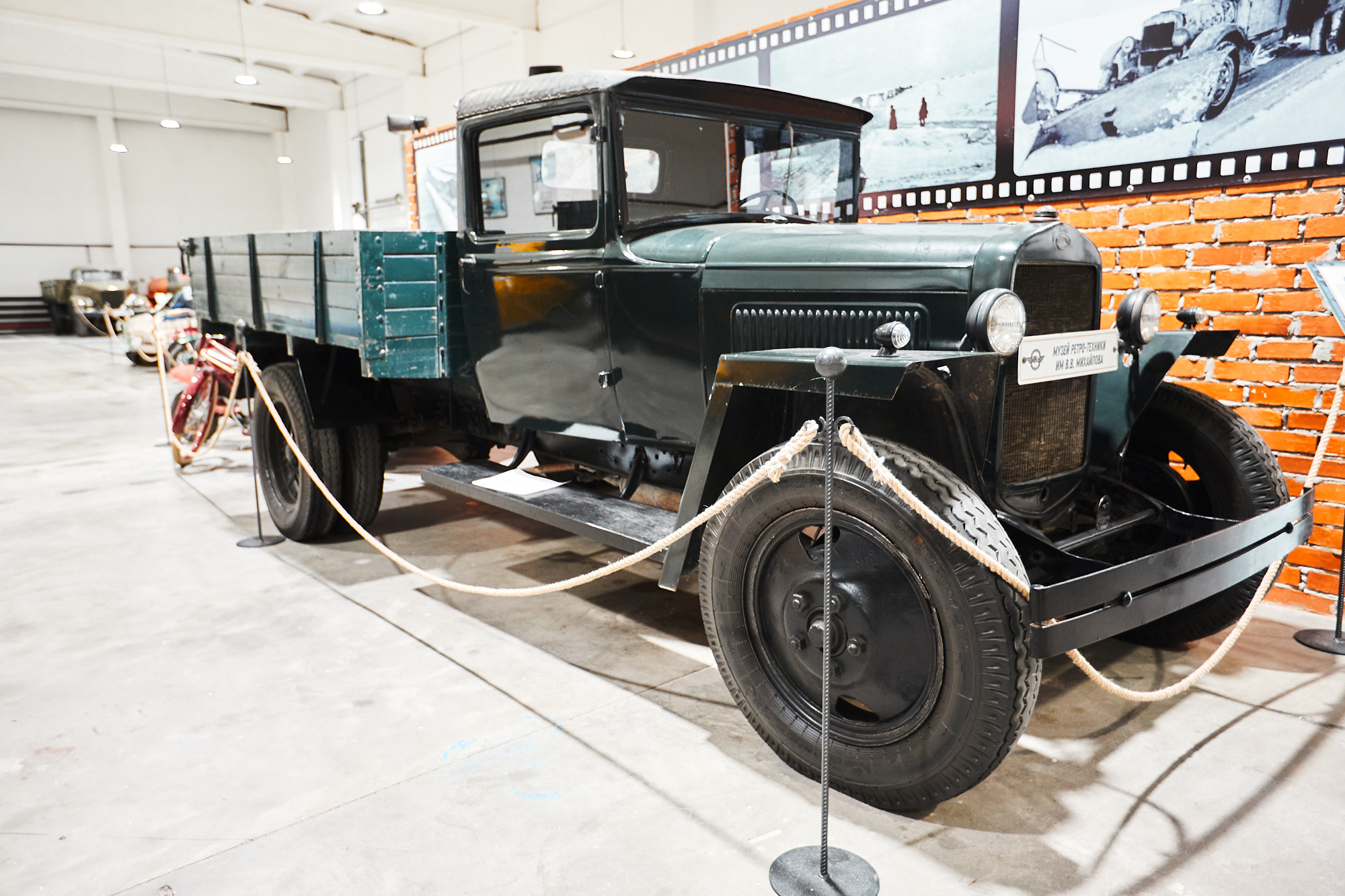 Музей ретро техники. Бизнес портрет Аэросъемка Интерьерная съемка Тюмень