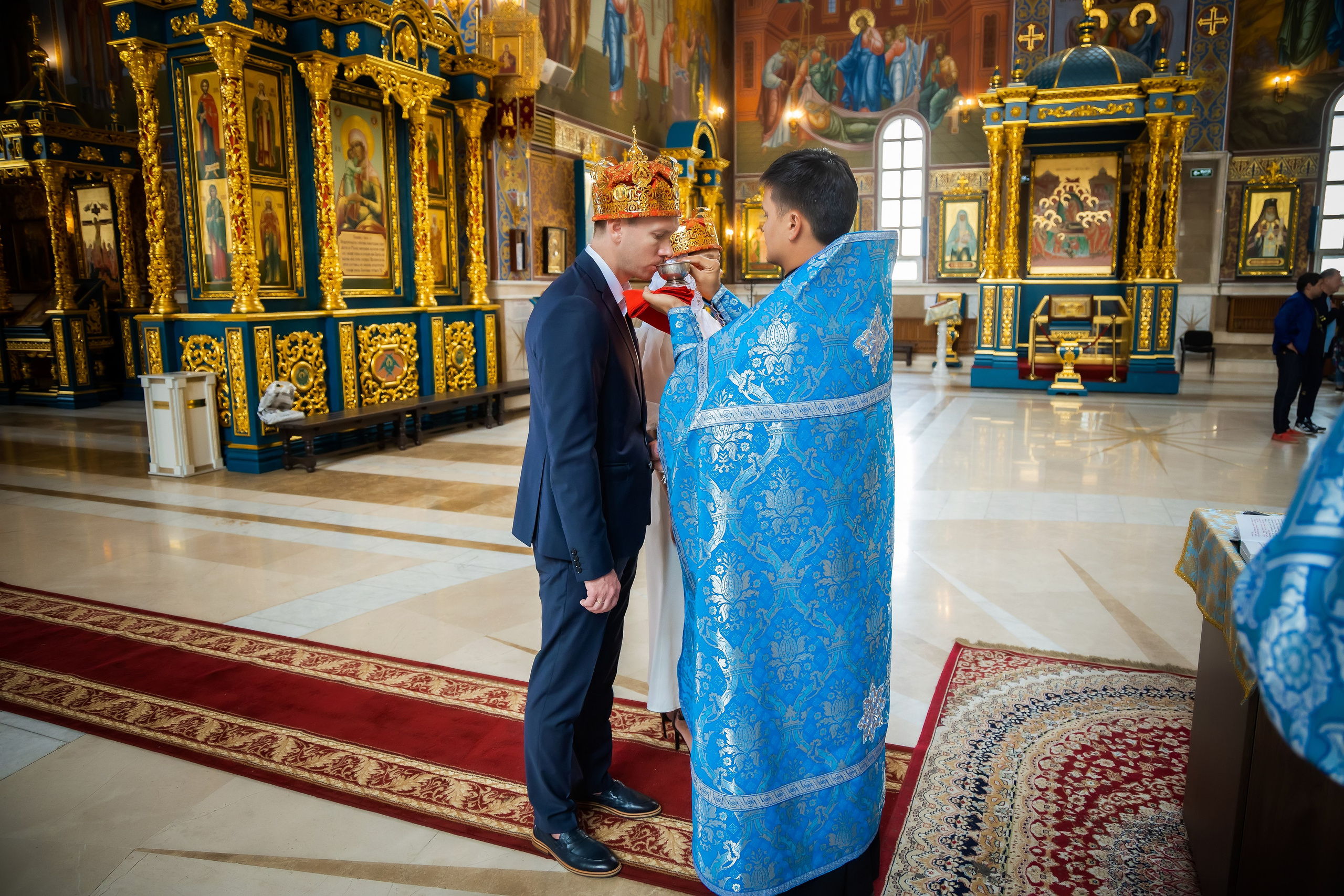 В Храме. Семейный и Свадебный фотограф в Астане Александр Астапов