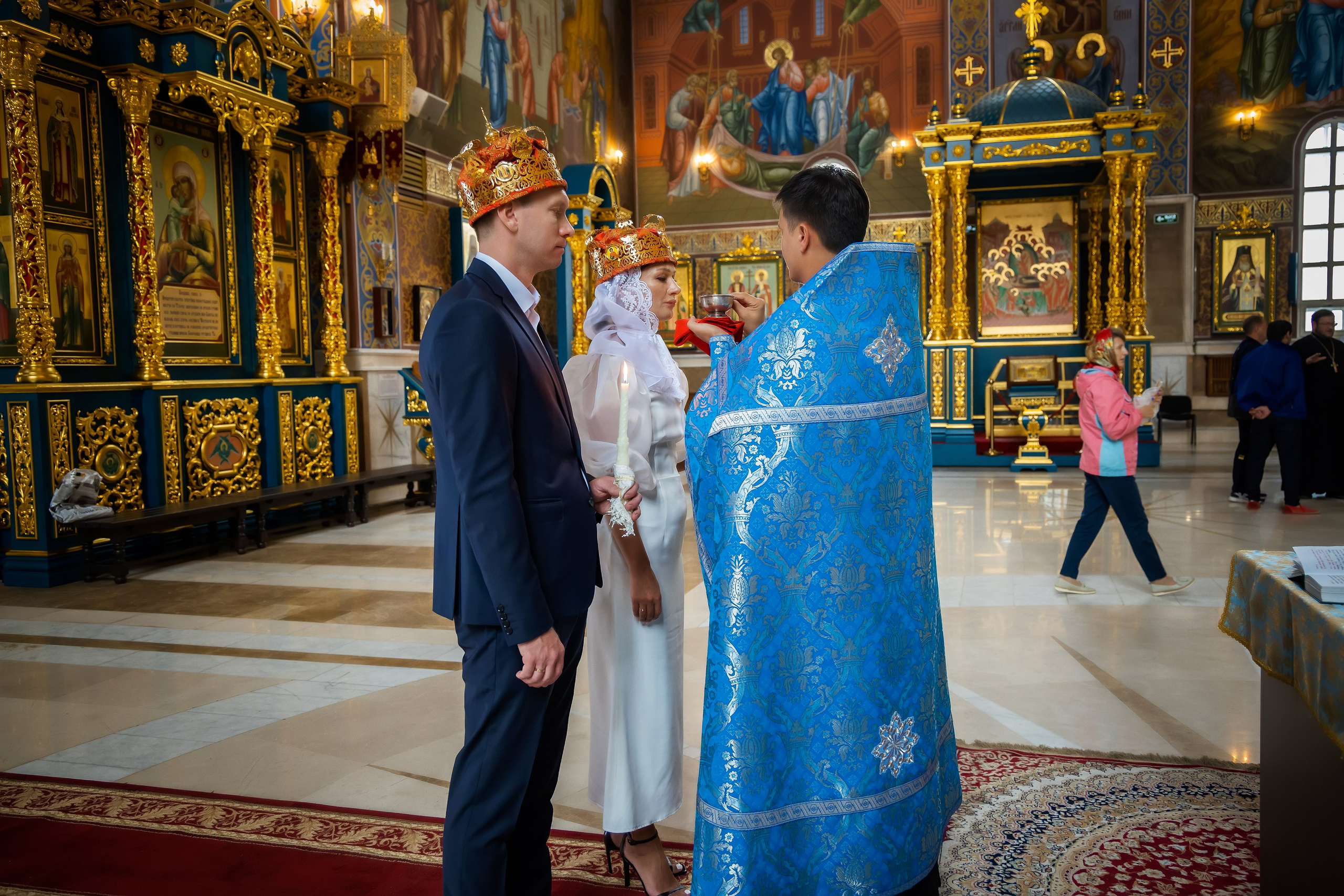 В Храме. Семейный и Свадебный фотограф в Астане Александр Астапов