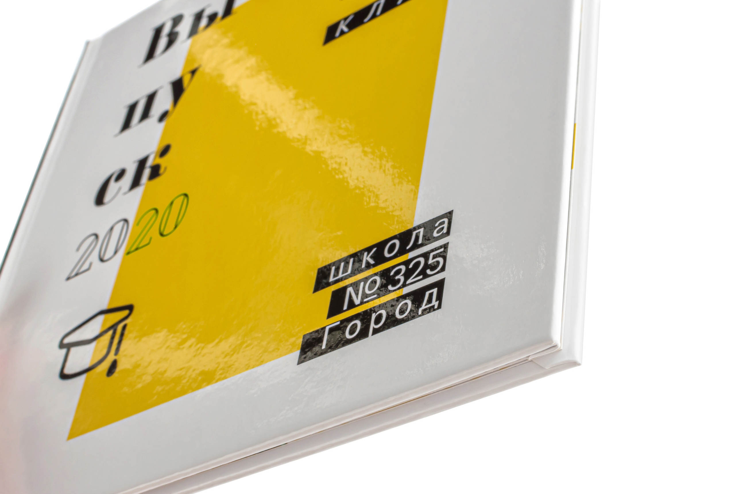 Книга в твердой обложке с плотными листами