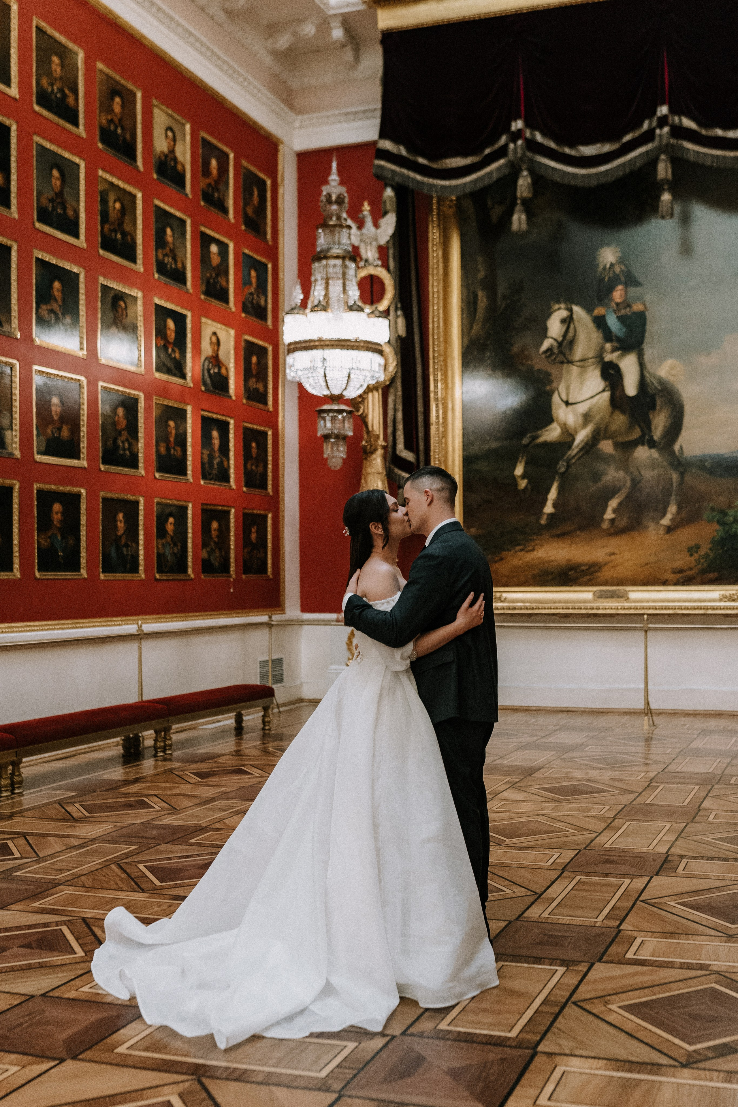 Ксения и Эдуард с пленкой 35 mm. Фотограф в Санкт-Петербурге Юлия Гербель