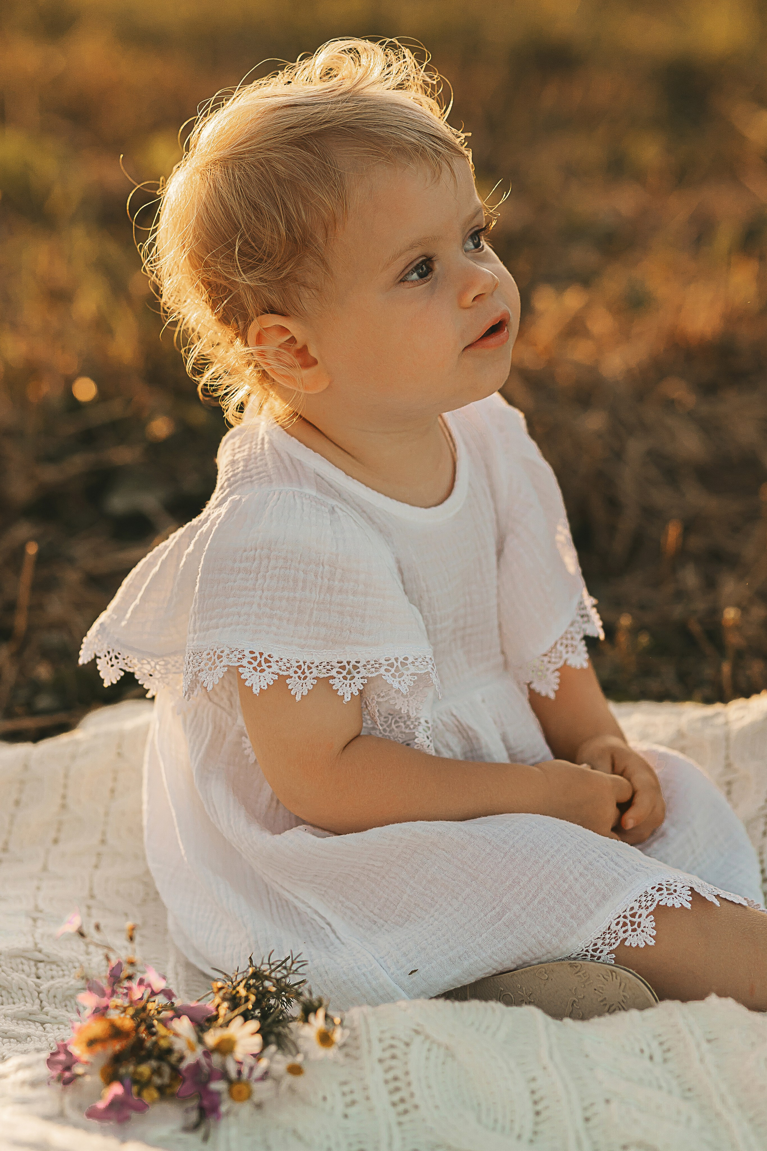 Фотосессия в поле со стогами. Семейный и женский фотограф в Москве Надежда Воробьева