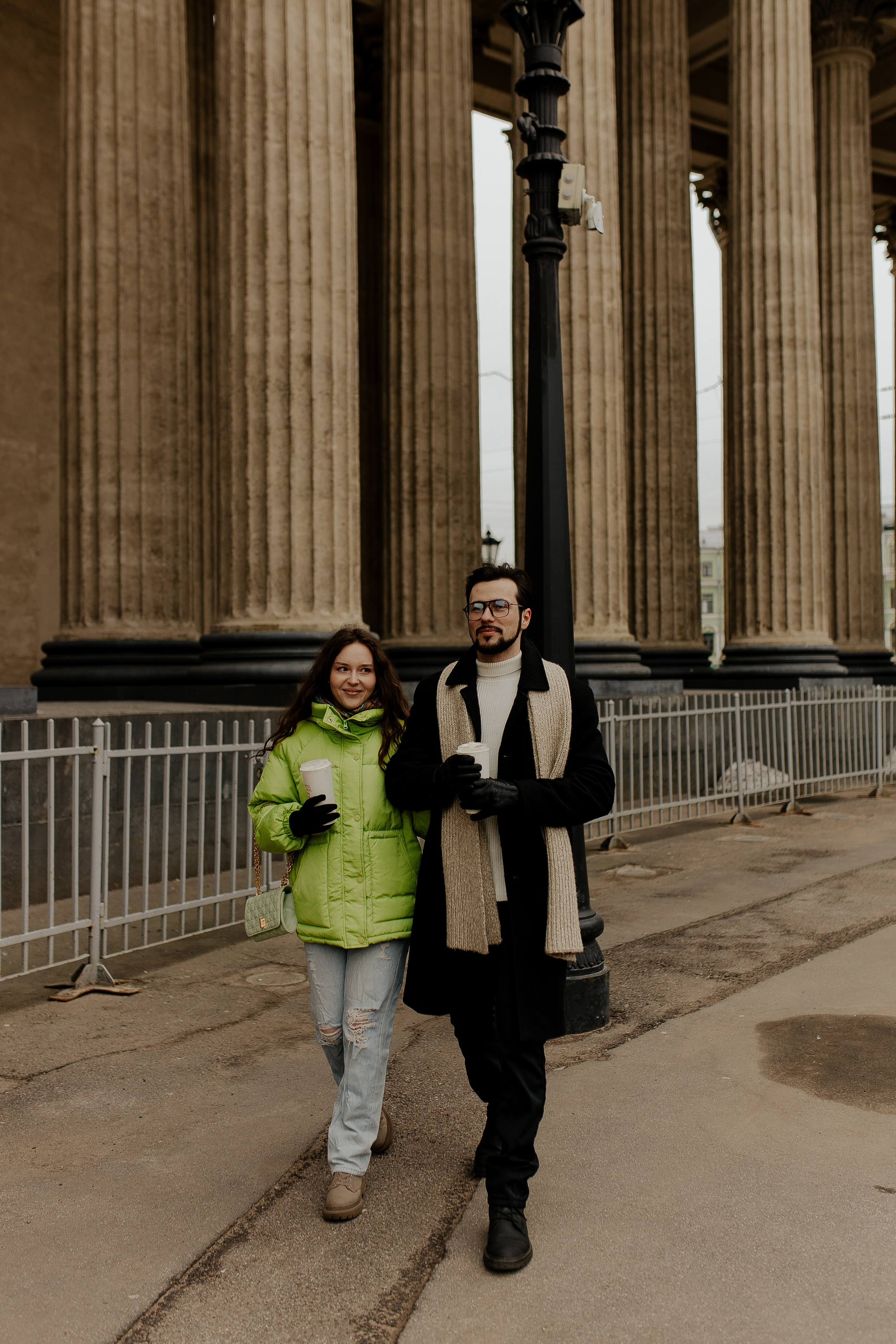 Фотопрогулка по весеннему Петербургу для двоих. Фотограф в Санкт-Петербурге Лиза Семченкова