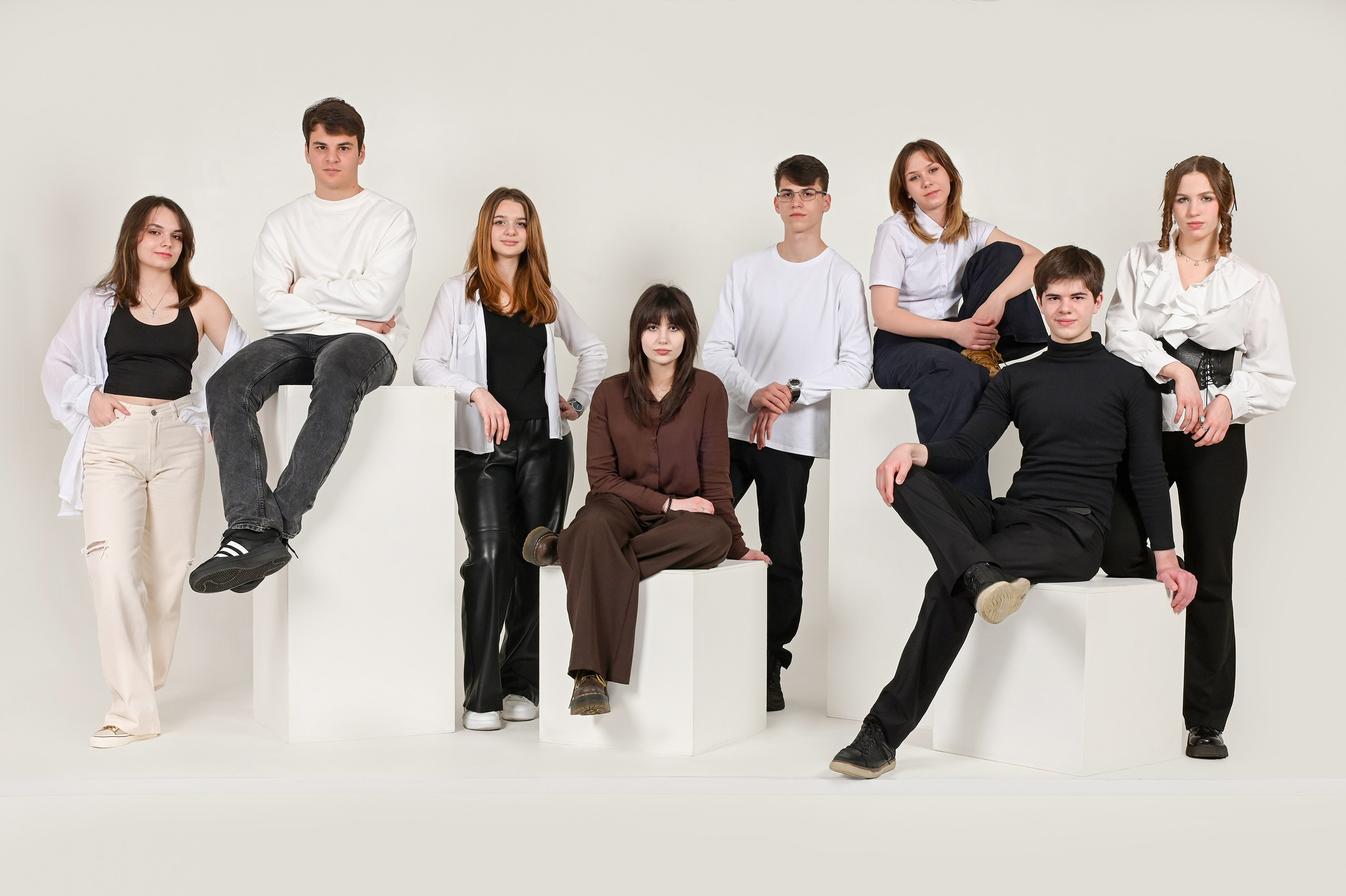 Галерея фотографий. Первая школьная фотостудия Zoom-Zoom в городе Владикавказ