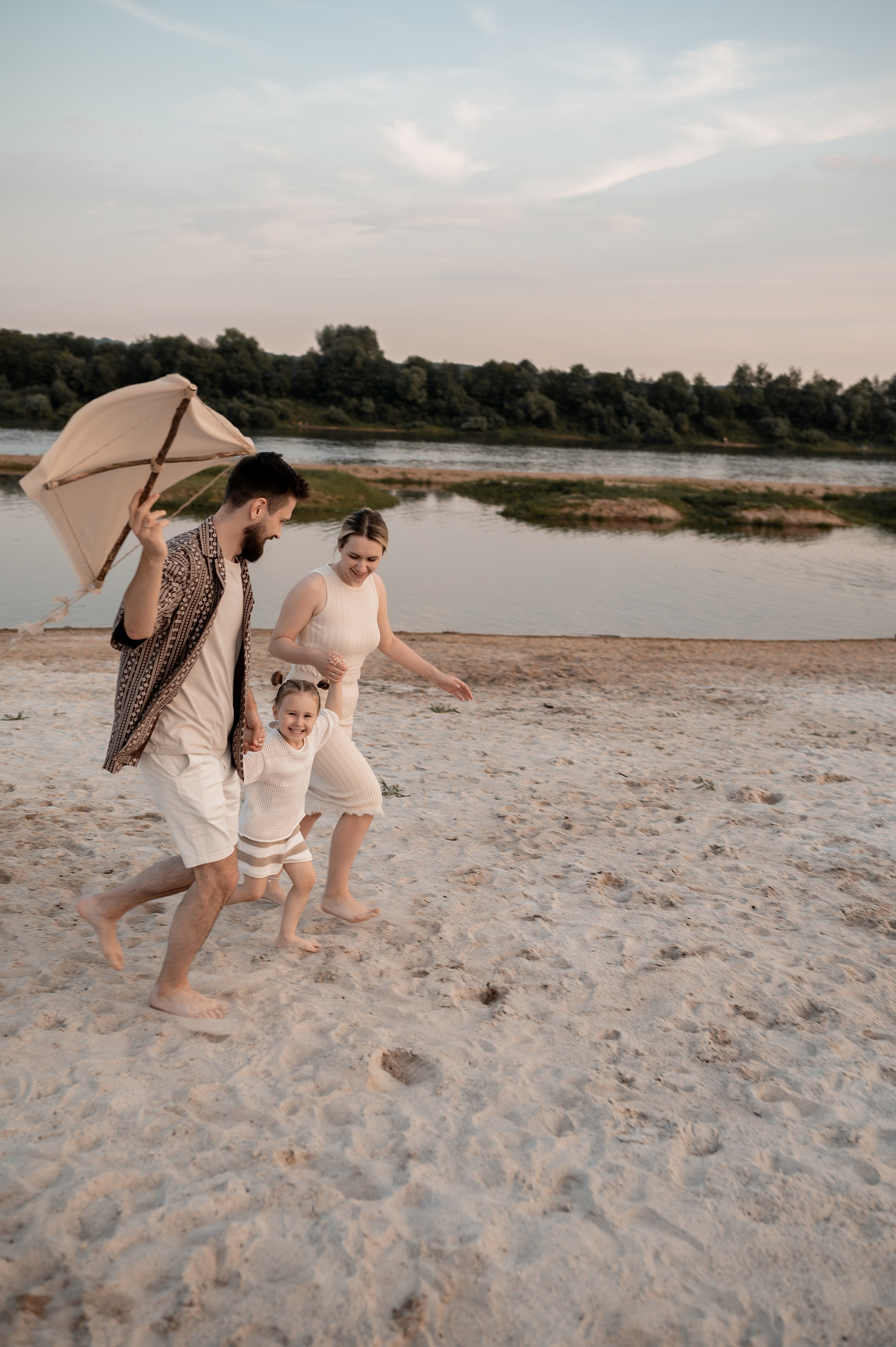 Костя, Юля и Теона. Свадебный и семейный фотограф в Серпухове Александра Дерюшева
