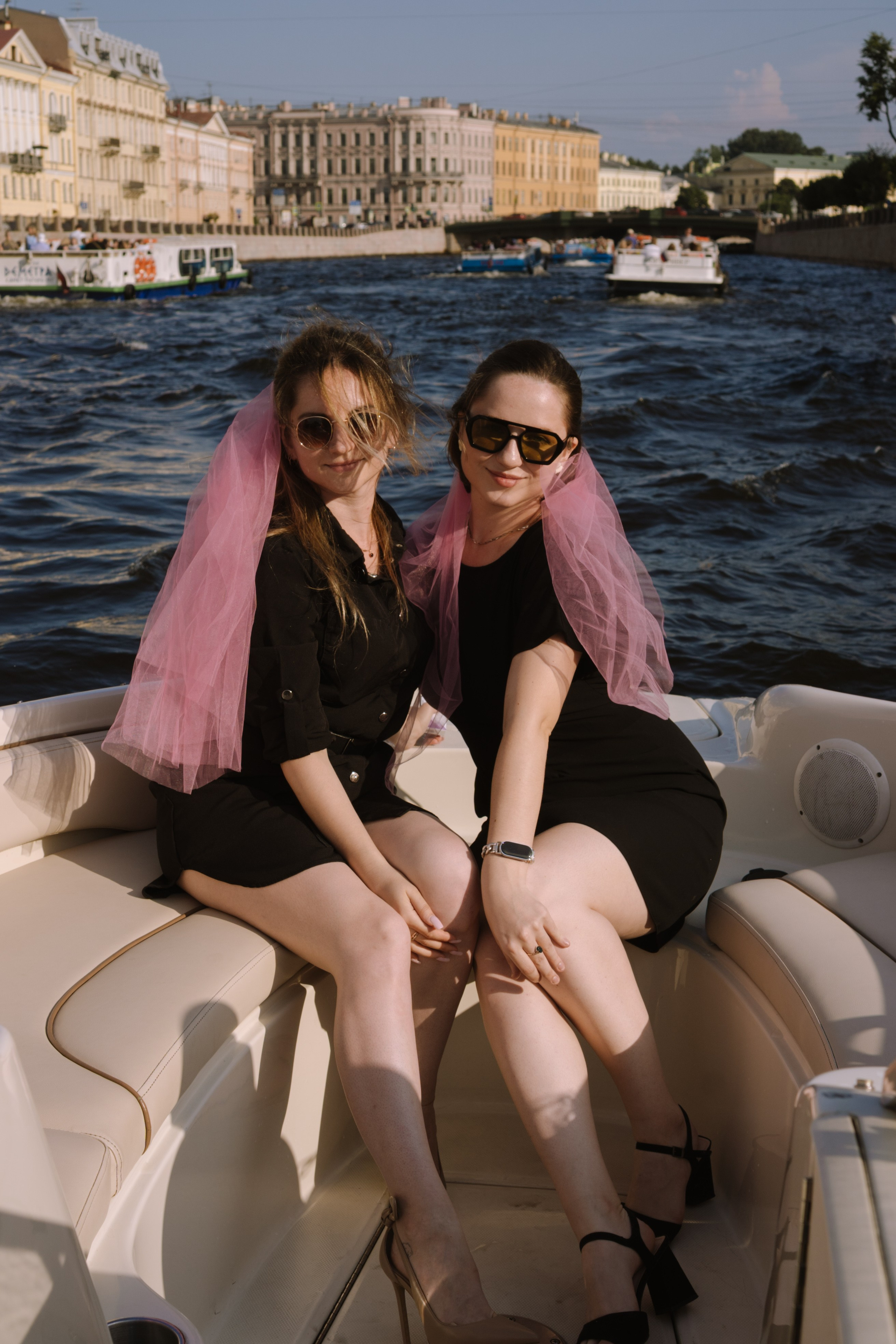 ДЕВИЧНИК НА КАТЕРЕ. Профессиональный фотограф, Санкт-Петербург — Виктория Богомолова