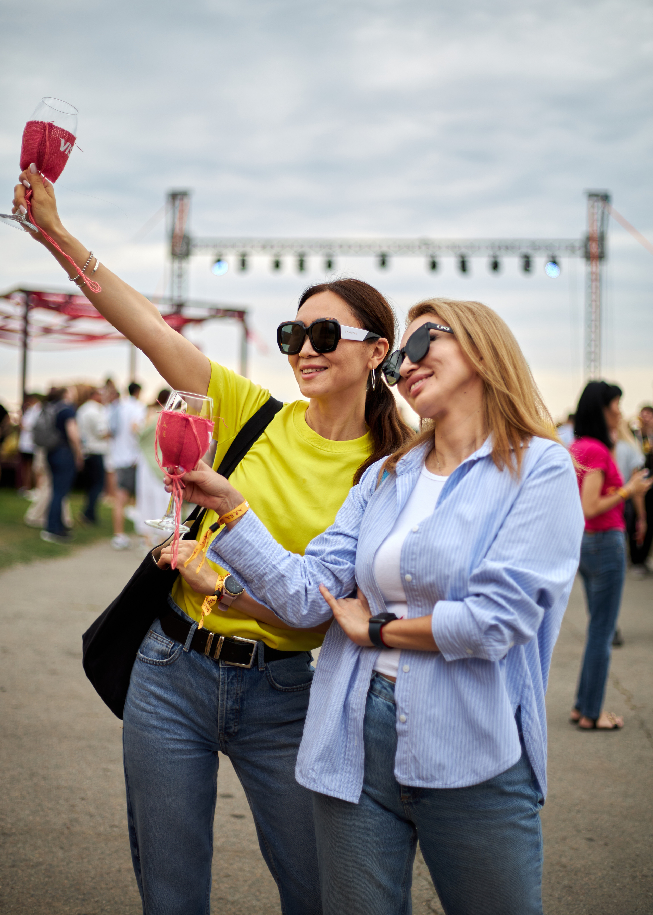 фотограф астана, услуги фотографа, профессиональный фотограф, репортажная съемка, портретная фотосъемка, баскетбол, астана, студийная фотосессия, фотосессия астана, детский фотограф, фотограф на день рождения, фотограф на праздник, выездная фотостудия, фотограф алматы, праздник урожая, арбафест,