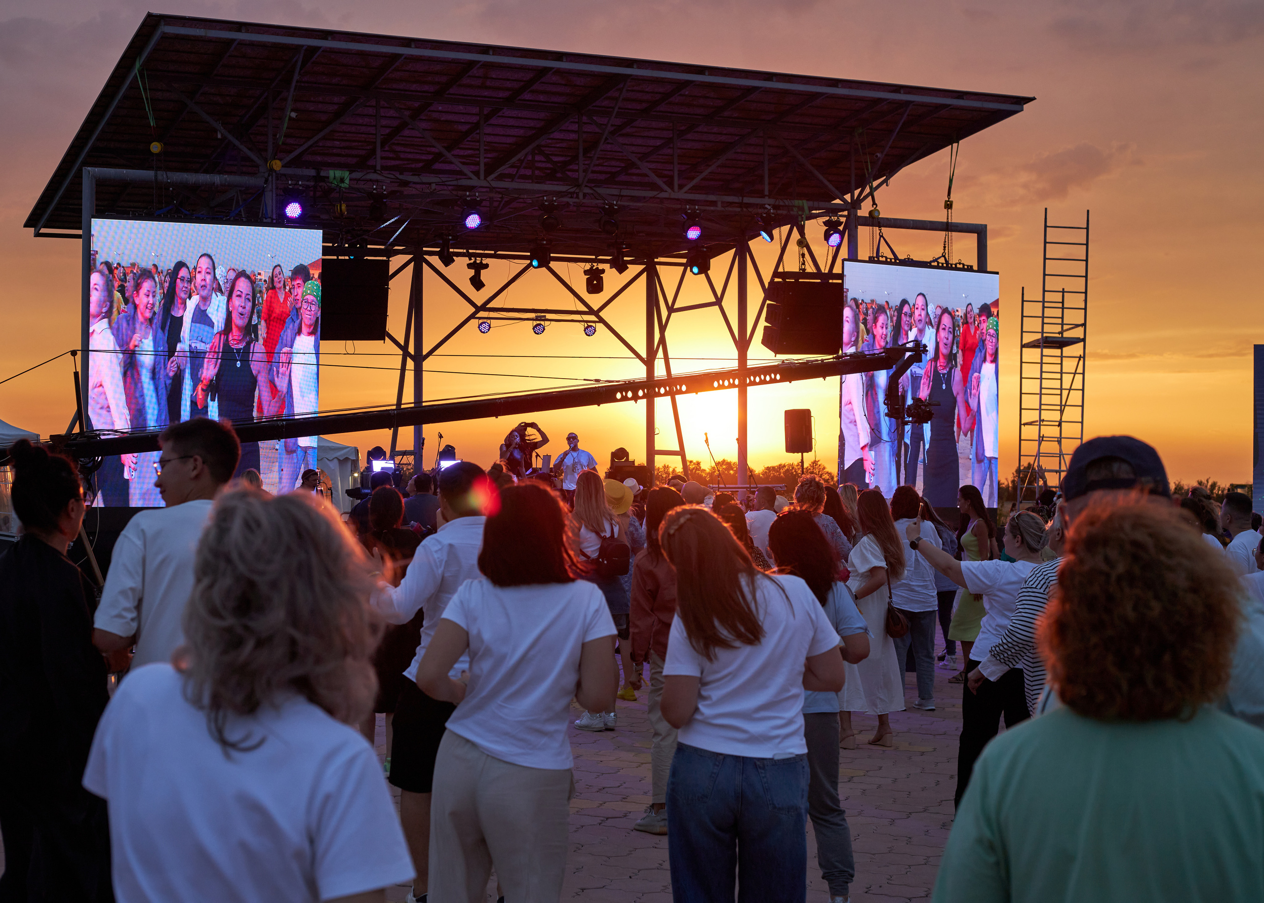 фотограф астана, услуги фотографа, профессиональный фотограф, репортажная съемка, портретная фотосъемка, баскетбол, астана, студийная фотосессия, фотосессия астана, детский фотограф, фотограф на день рождения, фотограф на праздник, выездная фотостудия, фотограф алматы, праздник урожая, арбафест, matchday.kz, chingizqagan