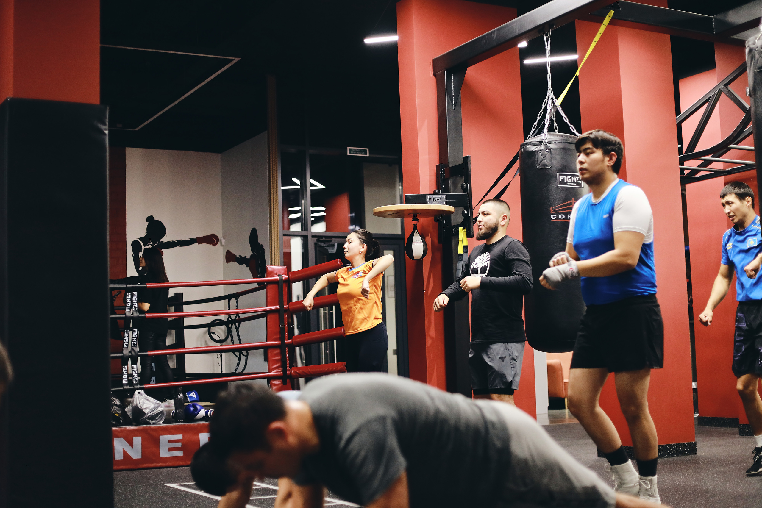 фотограф астана, услуги фотографа, профессиональный фотограф, репортажная съемка, зал бокса, бокс, астана, фотограф астана, услуги фотографа, профессиональный фотограф, репортажная съемка, портретная фотосъемка, баскетбол, астана, студийная фотосессия, фотосессия астана, детский фотограф, фотограф на день рождения, фотограф на праздник, выездная фотостудия, фотограф алматы, праздник урожая, арбафест, matchday.kz, chingizqagan