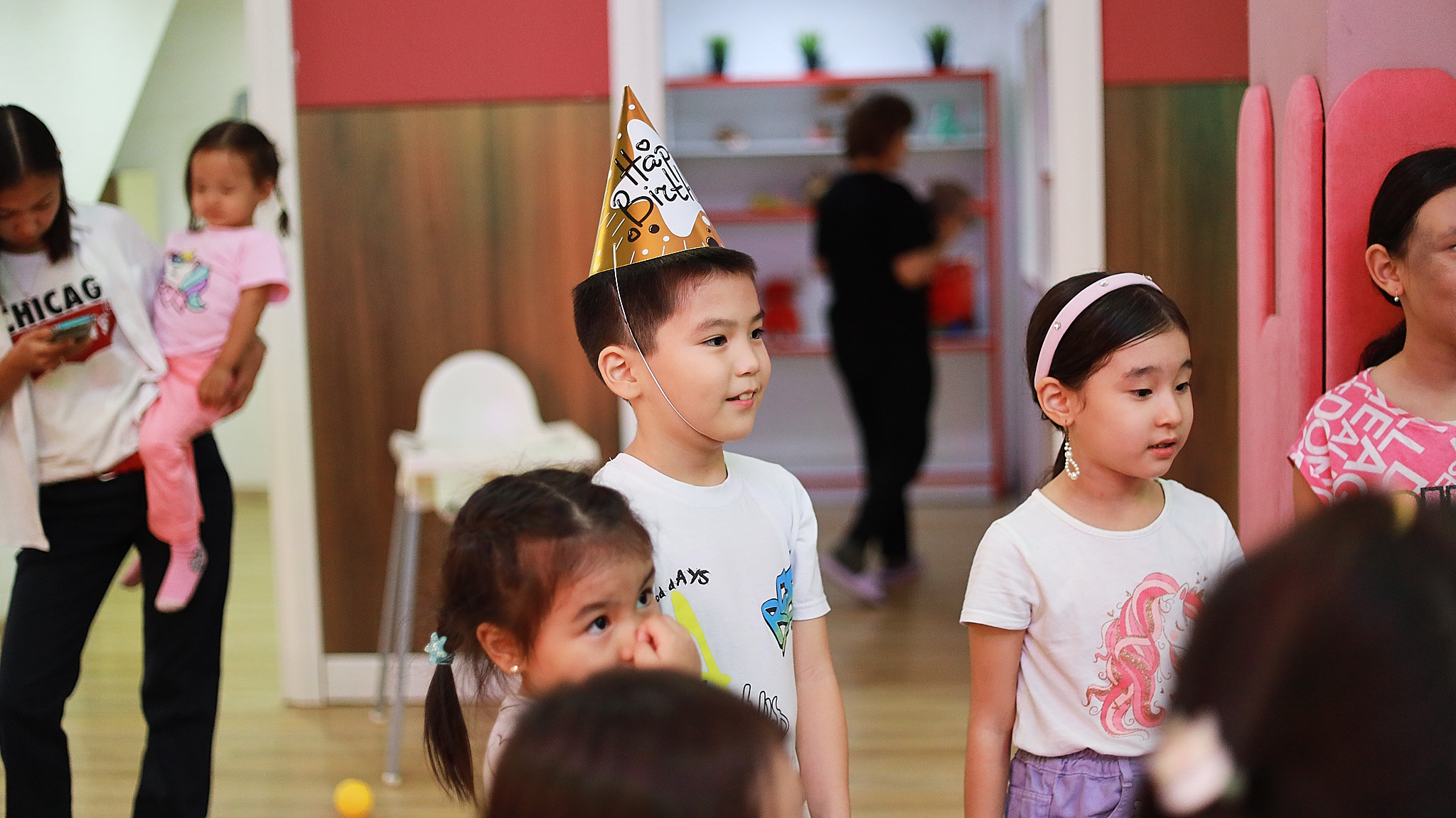 фотограф астана, услуги фотографа, профессиональный фотограф, репортажная съемка, портретная фотосъемка, баскетбол, астана, студийная фотосессия, фотосессия астана, детский фотограф, фотограф на день рождения, фотограф на праздник, выездная фотостудия