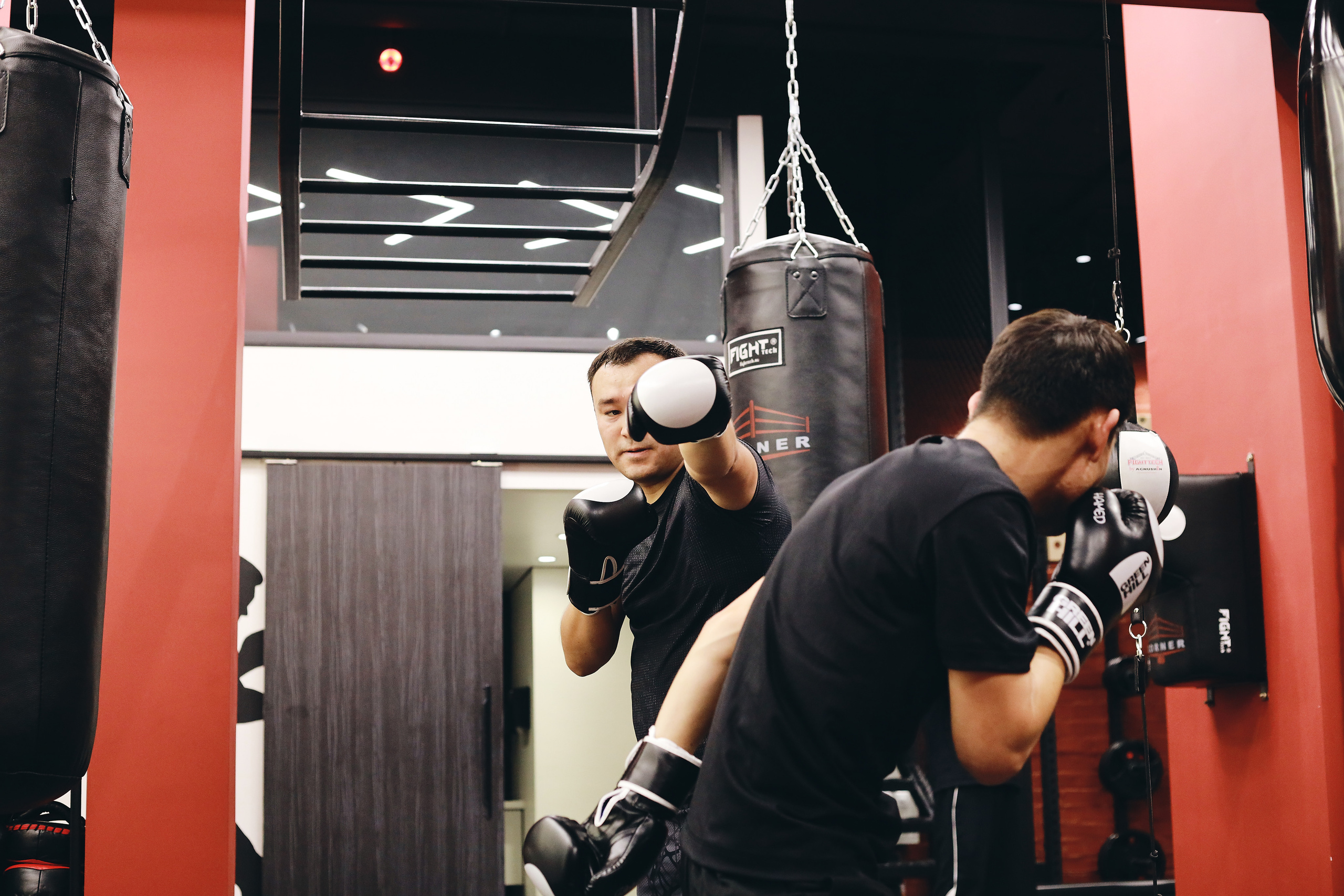 фотограф астана, услуги фотографа, профессиональный фотограф, репортажная съемка, зал бокса, бокс, астана, фотограф астана, услуги фотографа, профессиональный фотограф, репортажная съемка, портретная фотосъемка, баскетбол, астана, студийная фотосессия, фотосессия астана, детский фотограф, фотограф на день рождения, фотограф на праздник, выездная фотостудия, фотограф алматы, праздник урожая, арбафест, matchday.kz, chingizqagan