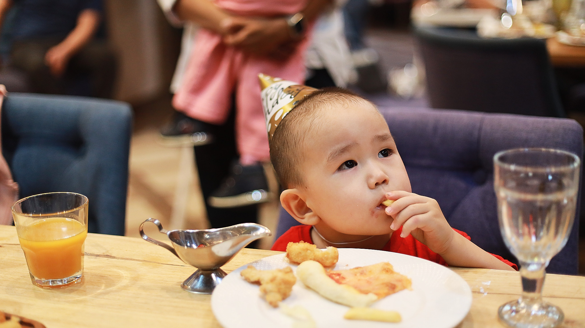 фотограф астана, услуги фотографа, профессиональный фотограф, репортажная съемка, портретная фотосъемка, баскетбол, астана, студийная фотосессия, фотосессия астана, детский фотограф, фотограф на день рождения, фотограф на праздник, выездная фотостудия