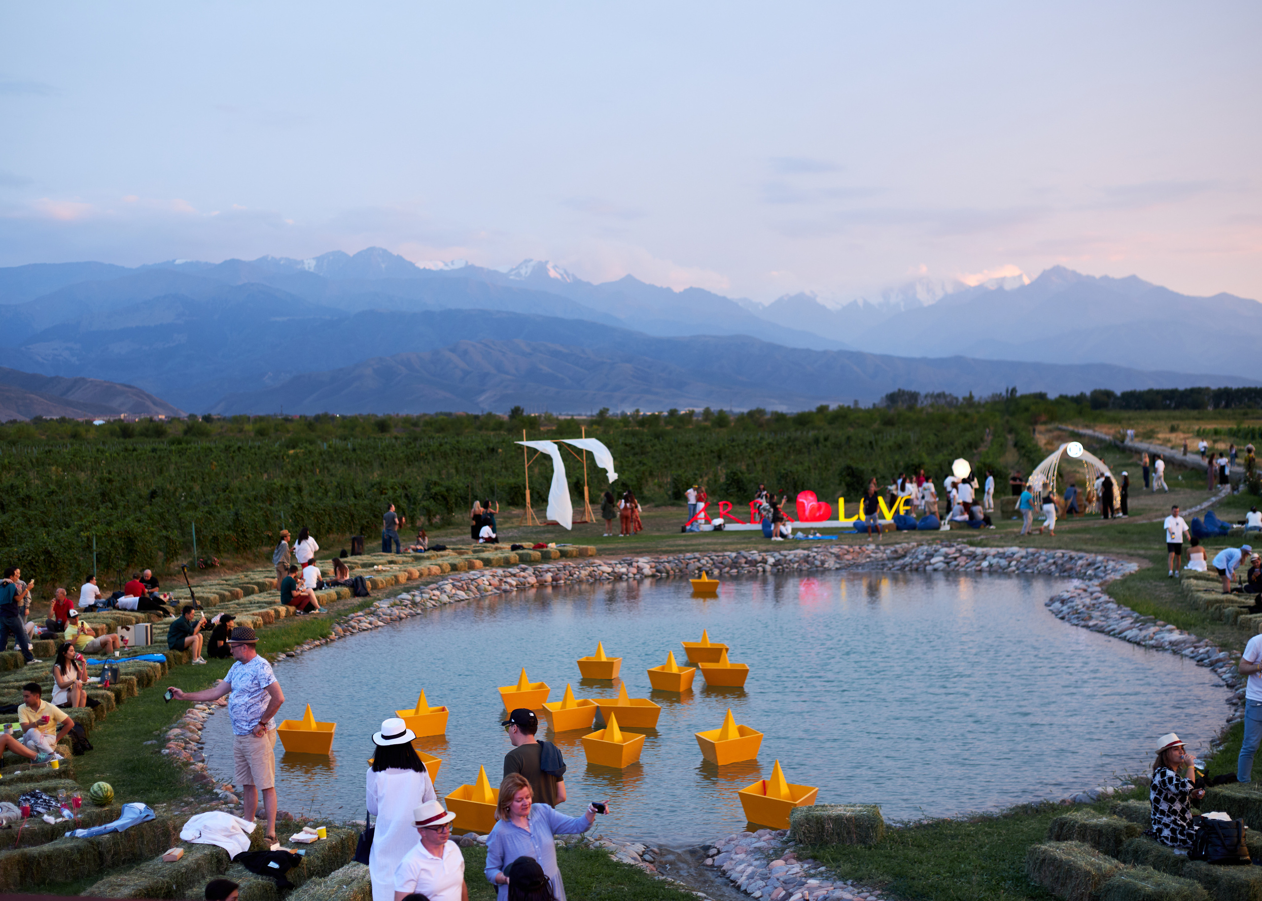 фотограф астана, услуги фотографа, профессиональный фотограф, репортажная съемка, портретная фотосъемка, баскетбол, астана, студийная фотосессия, фотосессия астана, детский фотограф, фотограф на день рождения, фотограф на праздник, выездная фотостудия, фотограф алматы, праздник урожая, арбафест, matchday.kz, chingizqagan