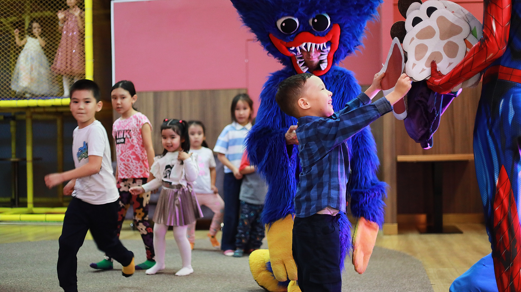 фотограф астана, услуги фотографа, профессиональный фотограф, репортажная съемка, портретная фотосъемка, баскетбол, астана, студийная фотосессия, фотосессия астана, детский фотограф, фотограф на день рождения, фотограф на праздник, выездная фотостудия