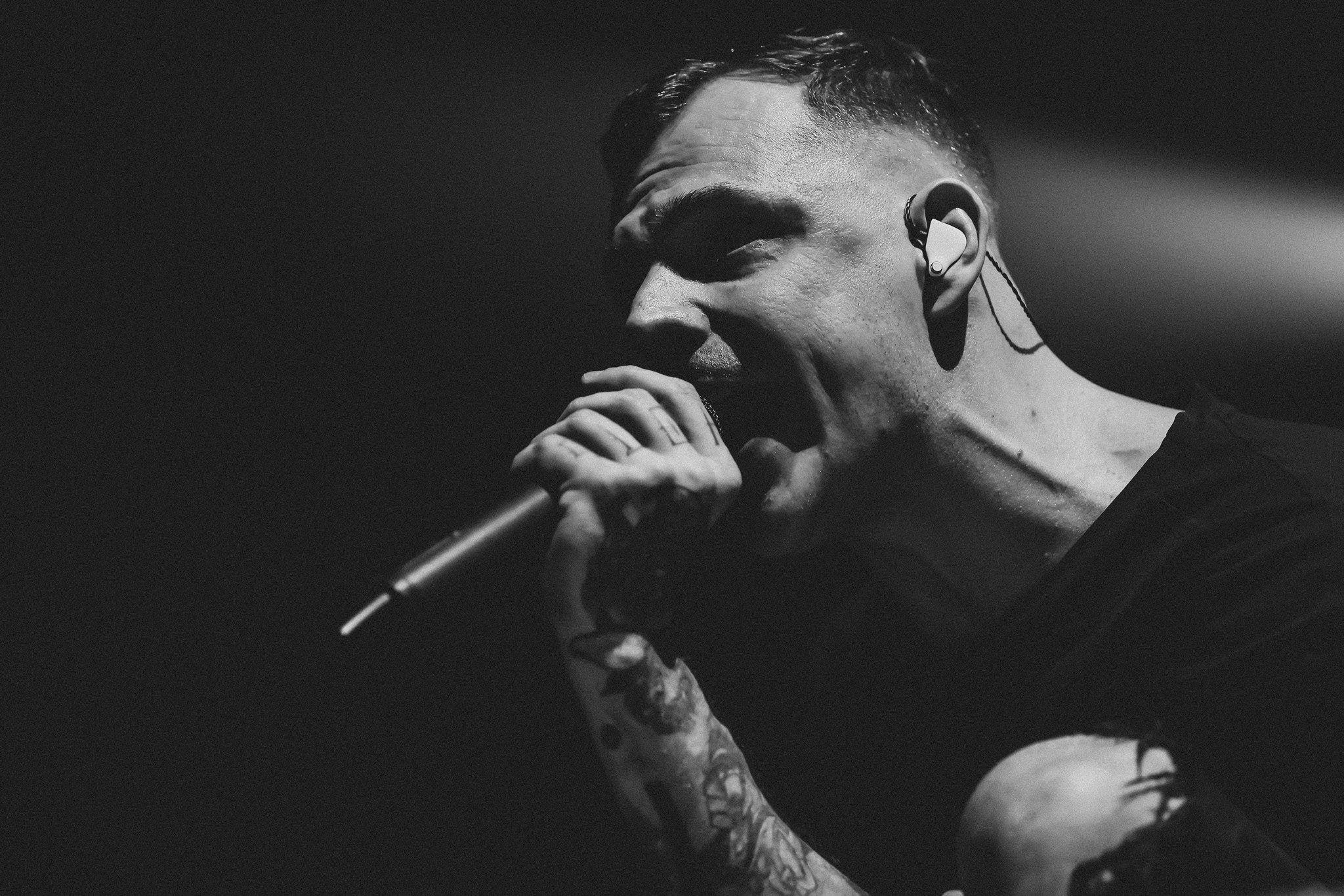 ANACONDAZ @MUSIC MEDIA DOM