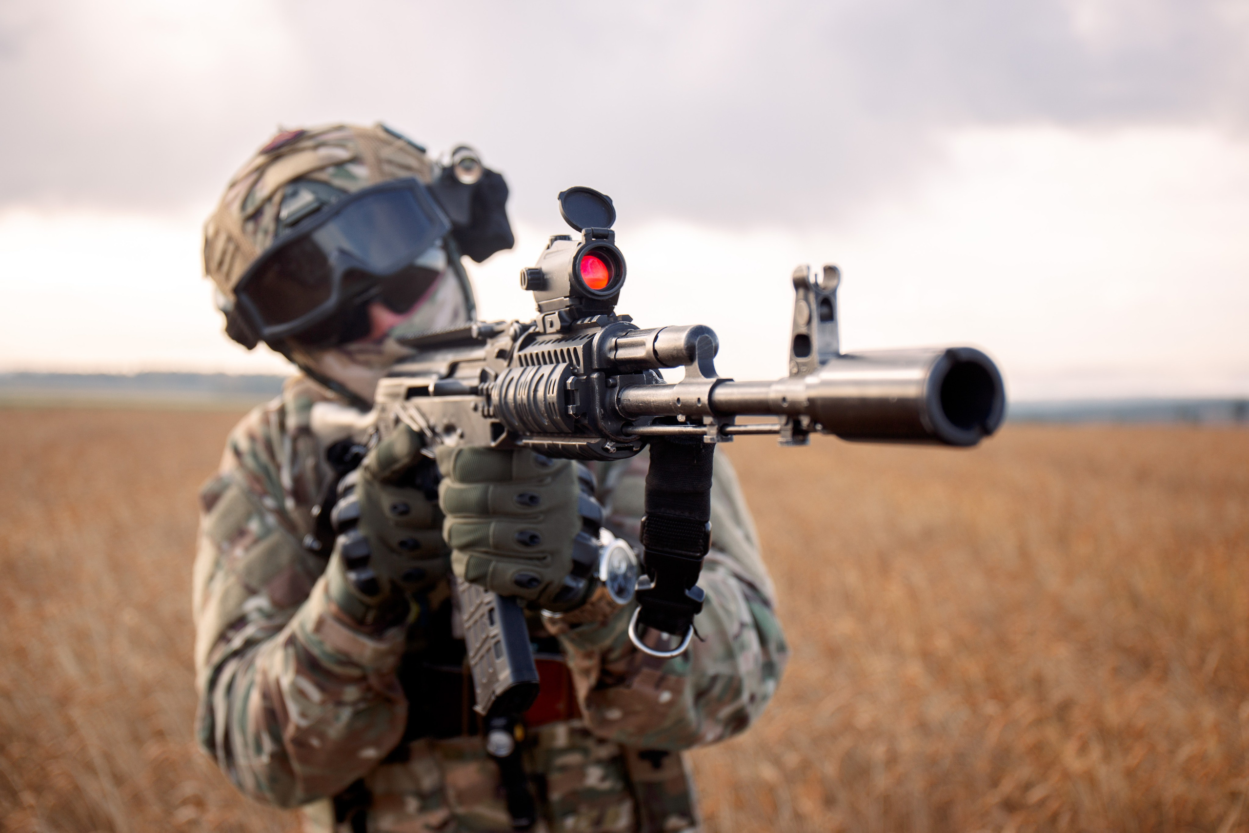 Поле. Для тех, кто не ждёт удачи, а создаёт её. Каждая фотосессия — это твой момент, твой стиль, твой успех. 📸