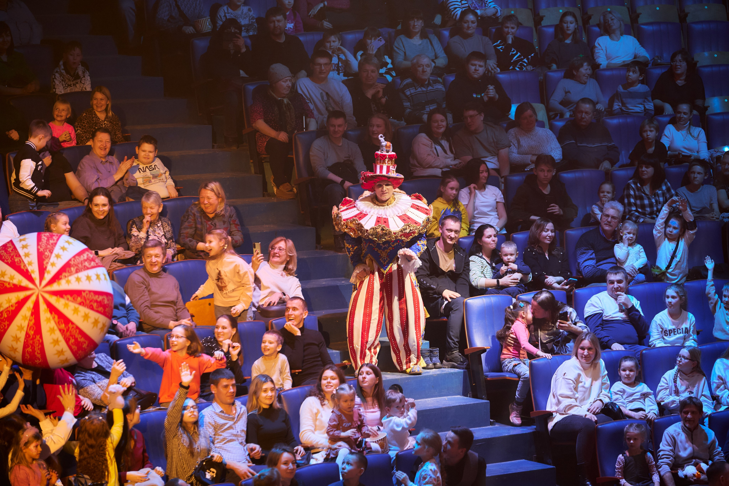 Королевский цирк Гии Эрадзе. Свадебный и семейный фотограф