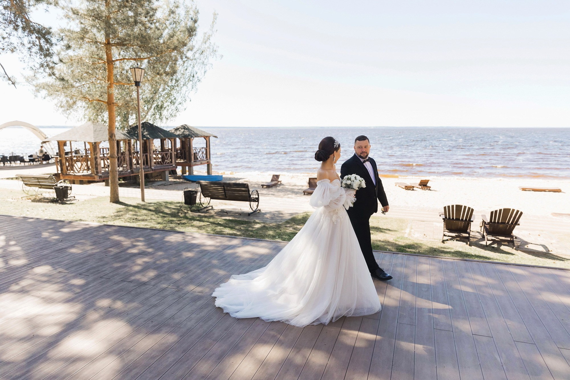 Свадебная фотосессия на берегу Горьковского моря. Свадебный фотограф в Нижнем Новгороде и Москве Сергей Воробьев