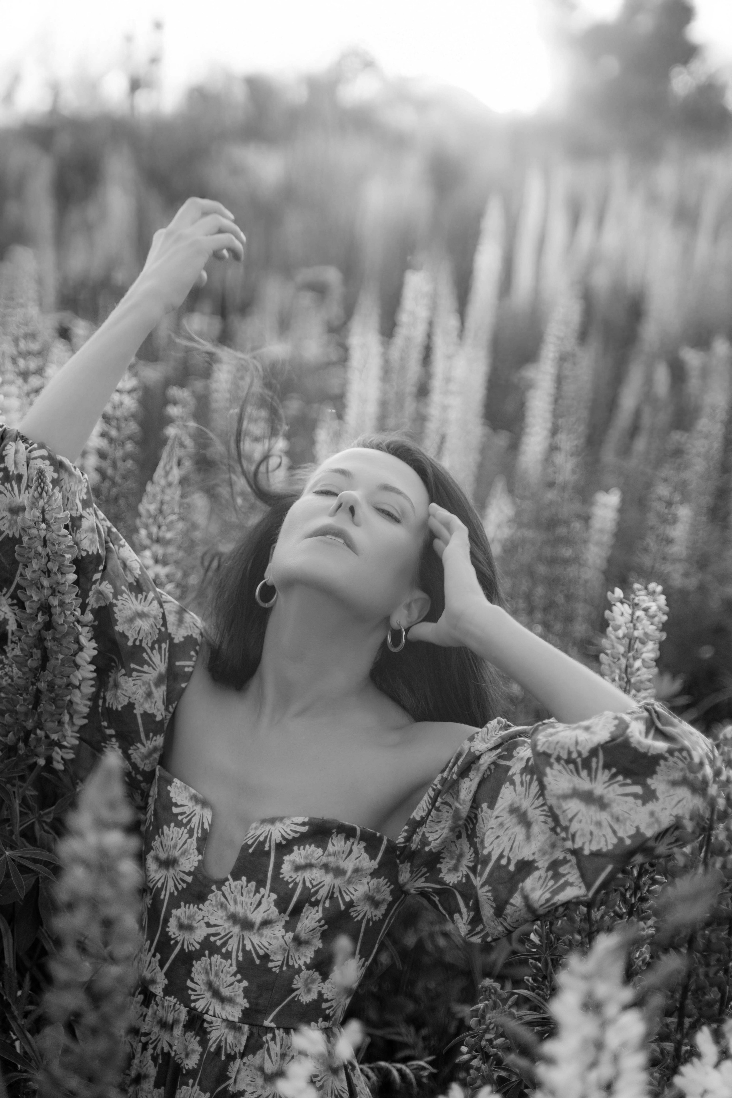 Наташа и люпины. Фотограф и видеограф в Москве и Абу Даби Мария Кулагина