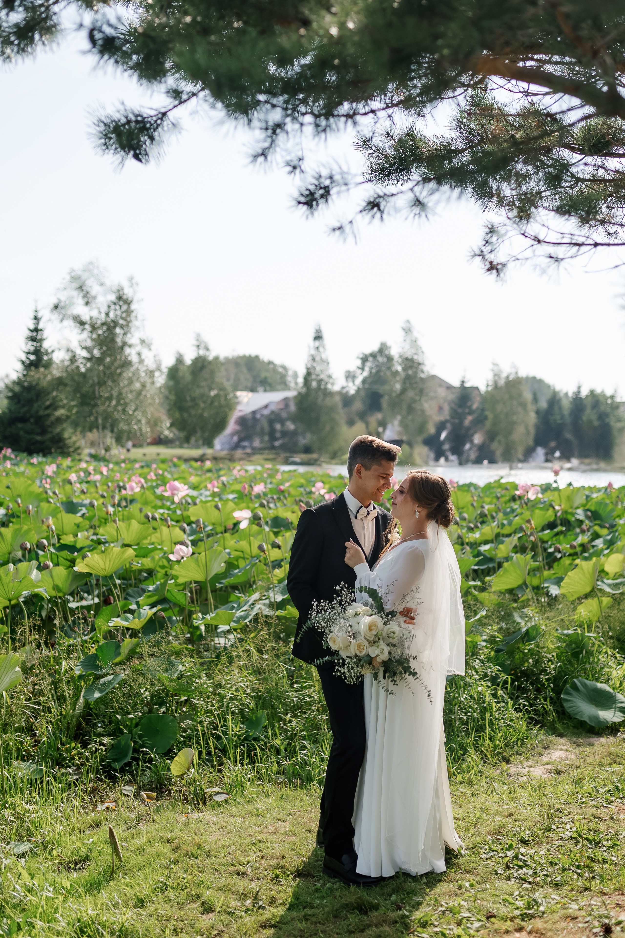 Тимофей и Маргарита. Озеро Лотосов. Венчание в церкви. Свадебный фотограф в Хабаровске
