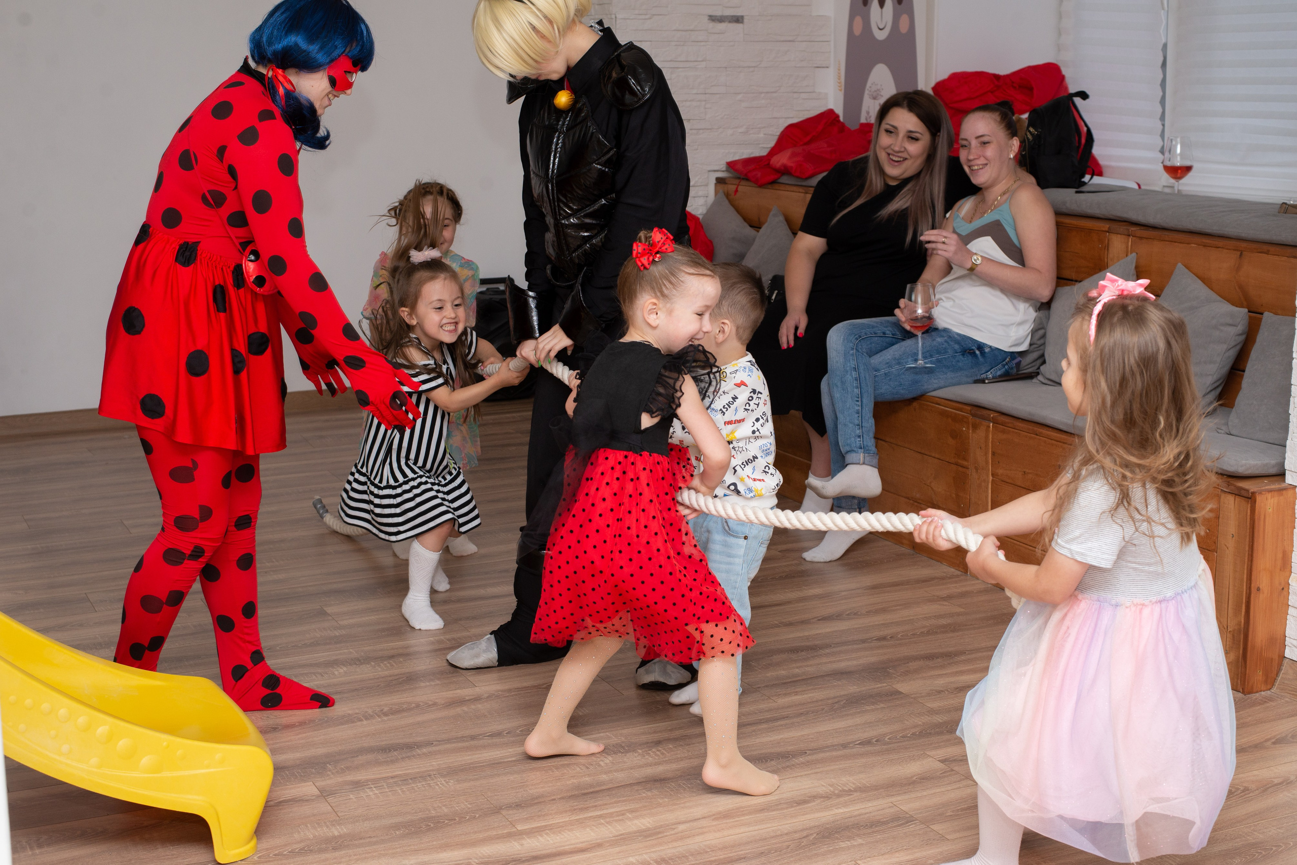 Детский праздник BEE Loft 2025. Портретный фотограф Марина Тамбовская