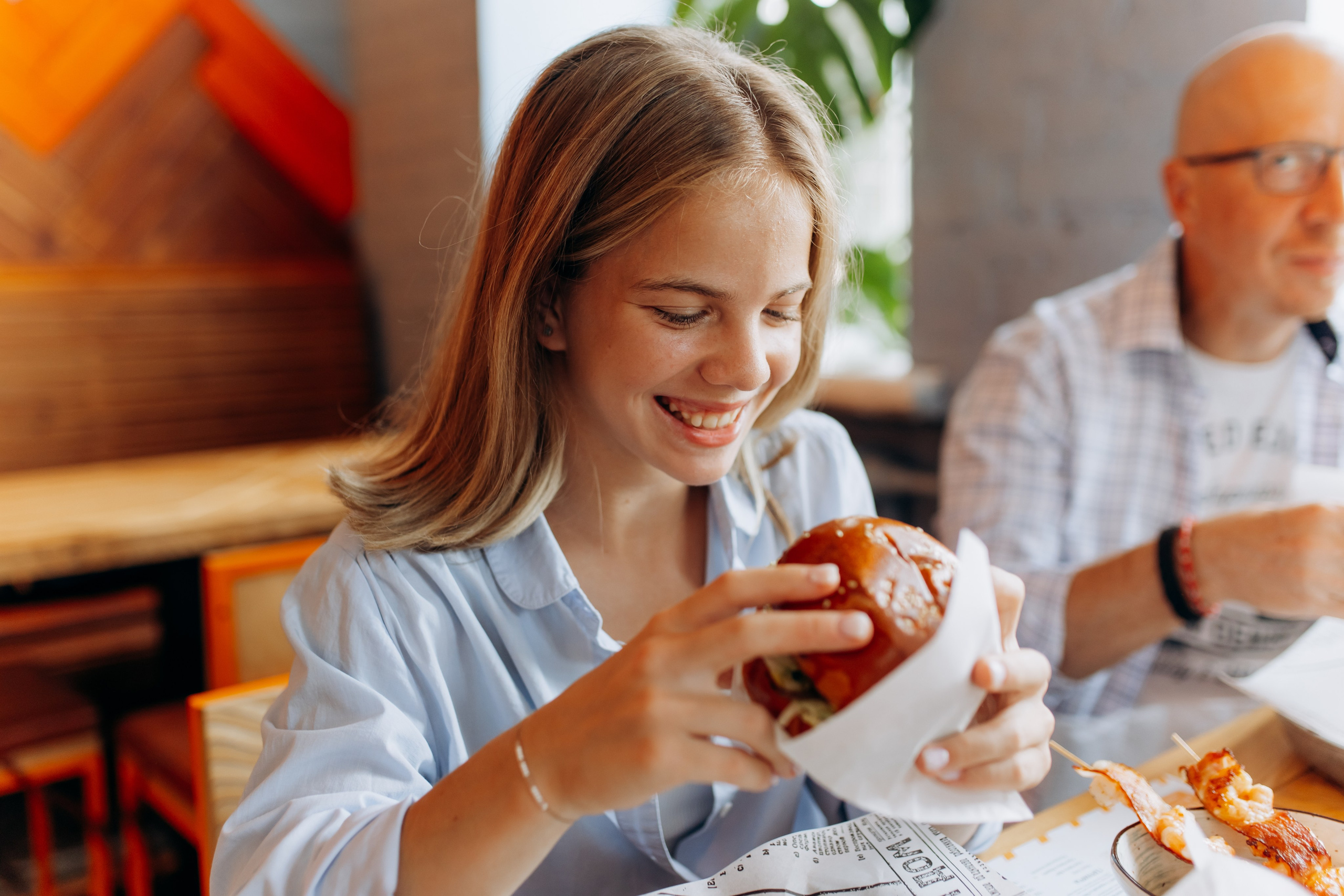 По бургеру в «Карл Маркс». Свадебный и семейный фотограф в Туле и области Маша Костина