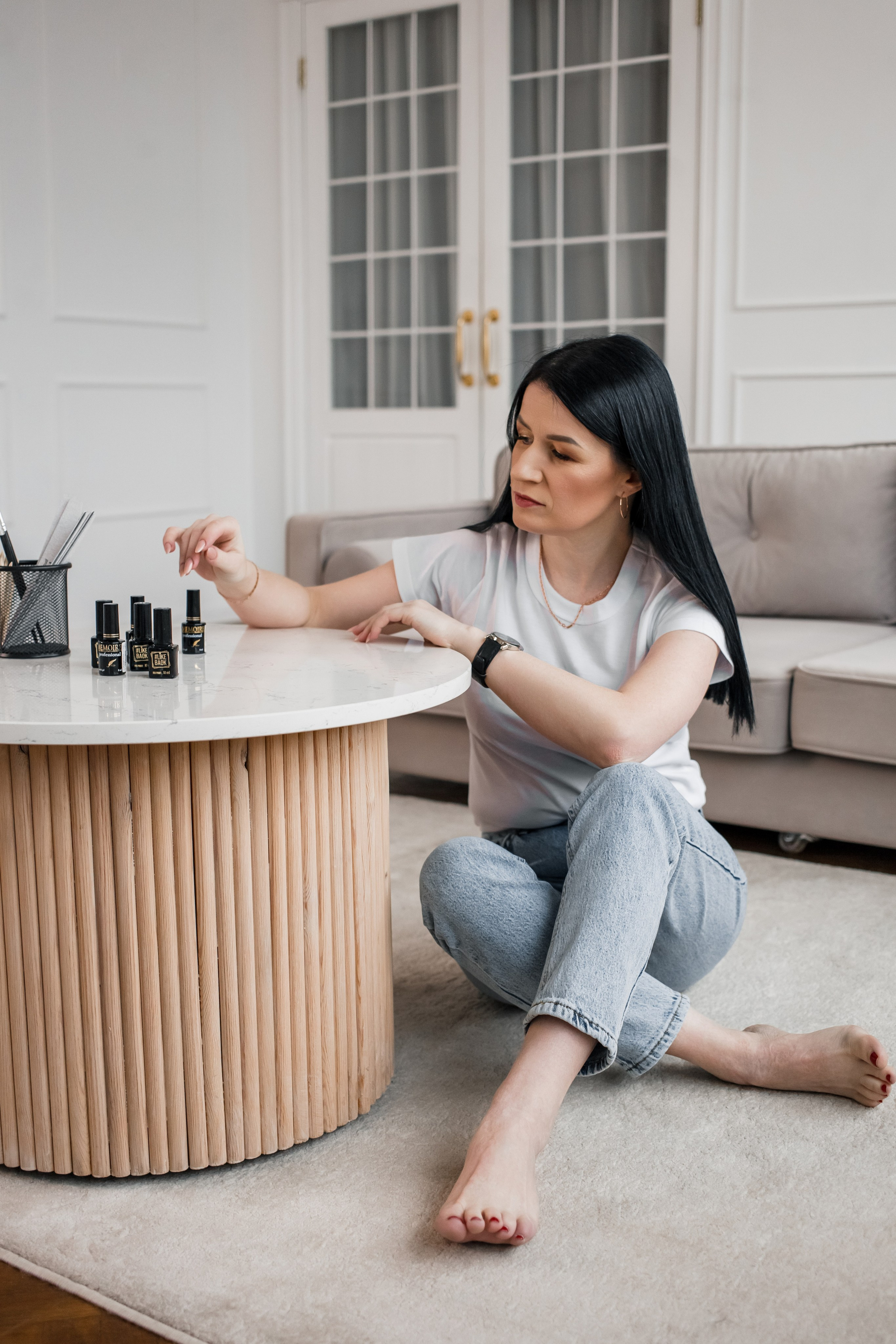 Что ты покупаешь, когда обращаешься ко мне? Отвечаю: время - у тебя всегда есть, что опубликовать. Ты не просто платишь за съемку! Ты инвестируешь в развитие собственного бренда, чтобы зарабатывать больше. Меня зовут Анна Островская и я твой контент-фотограф. Пиши и я сделаю для тебя визуал, который отстроит тебя от конкурентов! 🔥