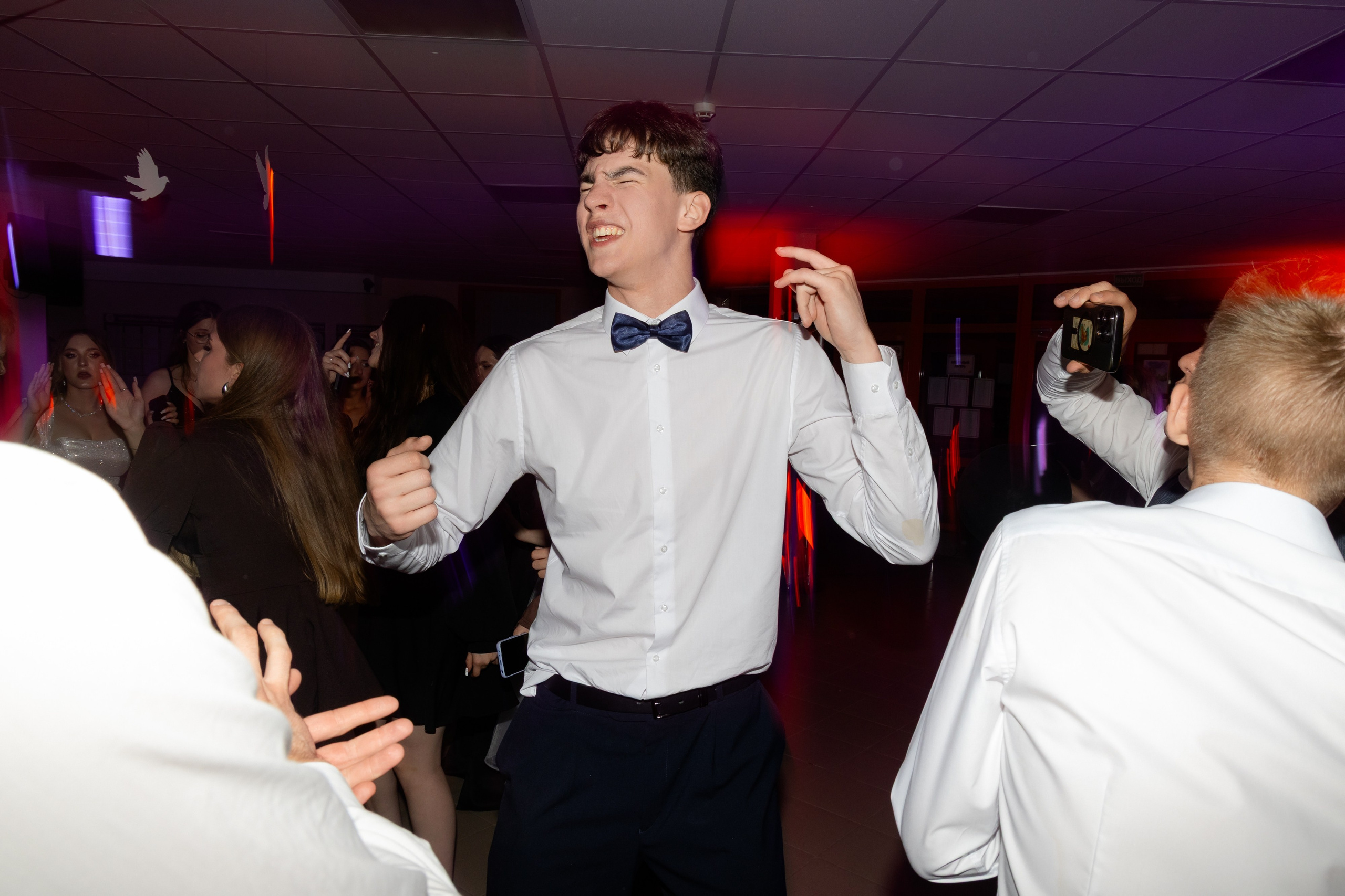 Школьный выпускной 2025 год в Минске, Беларуси. Свадебный фотограф в Минске/Беларуси Сергей Спиридонов