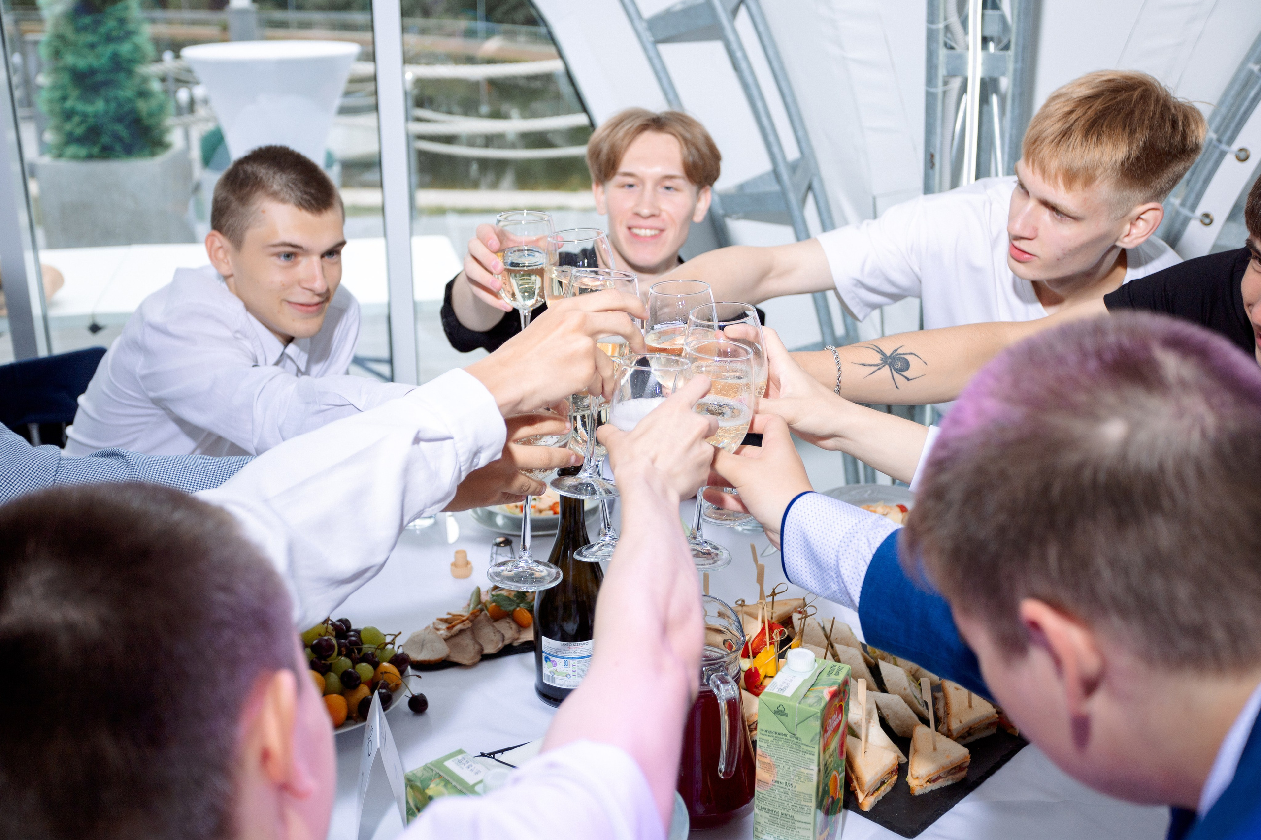 ВЫПУСКНОЙ: Волки-Липки. Все фото. Профессиональный фотограф в Ижевске Леша Петров