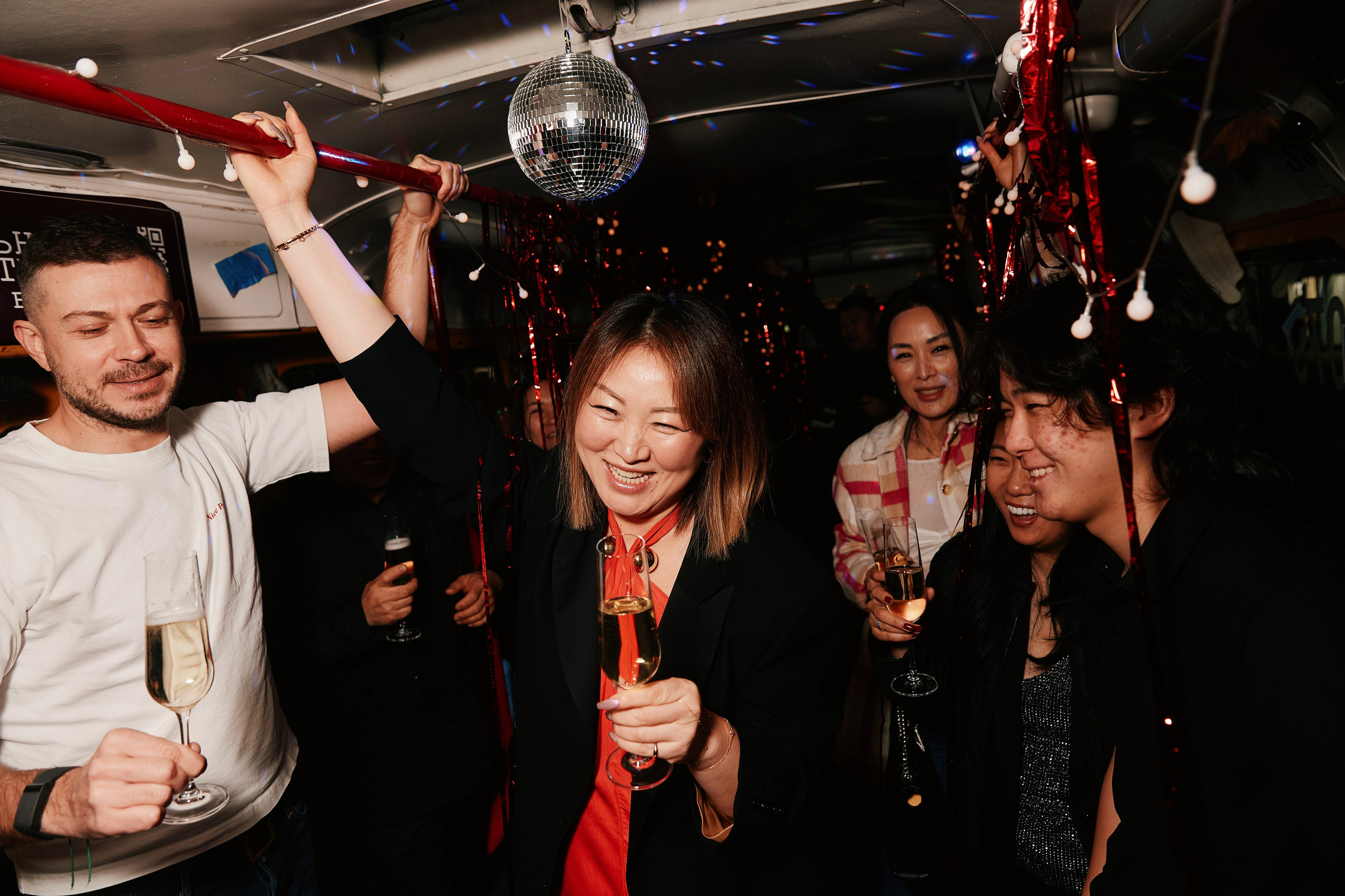 Tram 35 30.11. Свадебный репортажный фотограф краснодар максим дремов дрёмов фотосессия студия цена